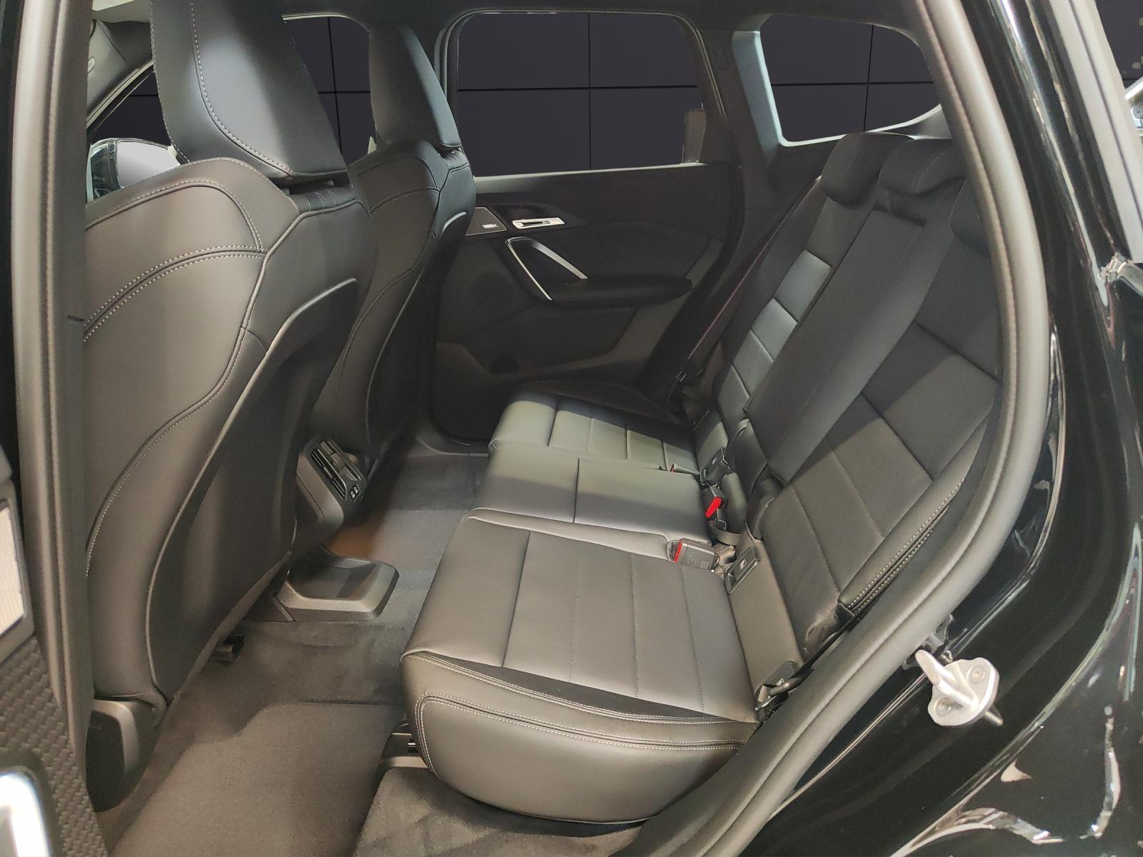 BMW X1 23d xDrive-image-17