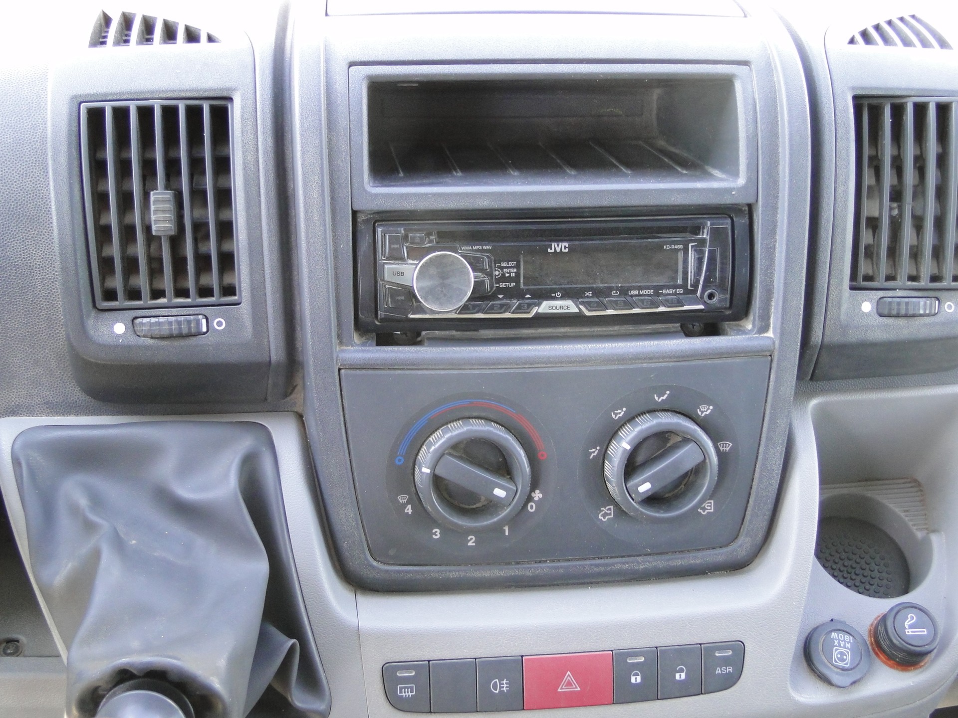 CITROEN JUMPER-image-12