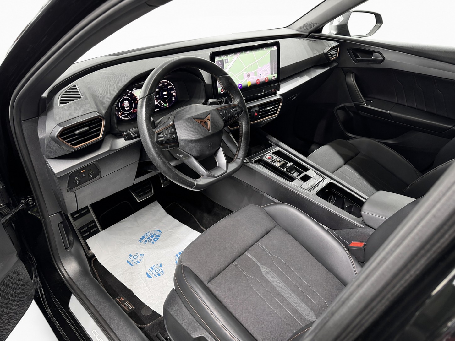 CUPRA LEON VZ 2.0 TSI DSG-image-8