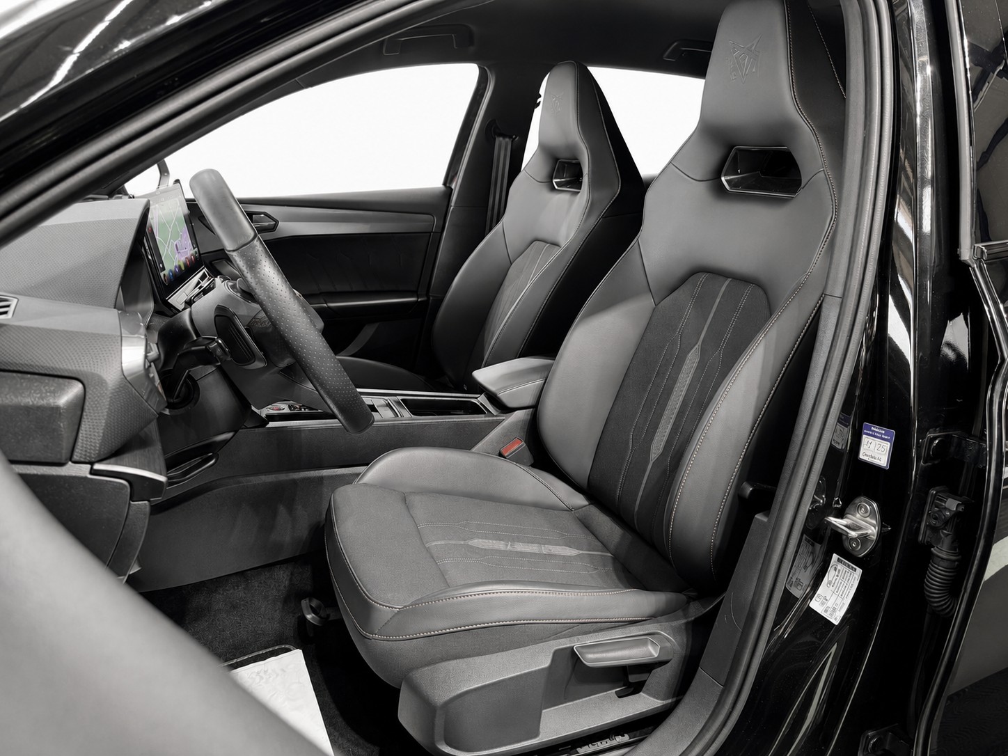 CUPRA LEON VZ 2.0 TSI DSG-image-10