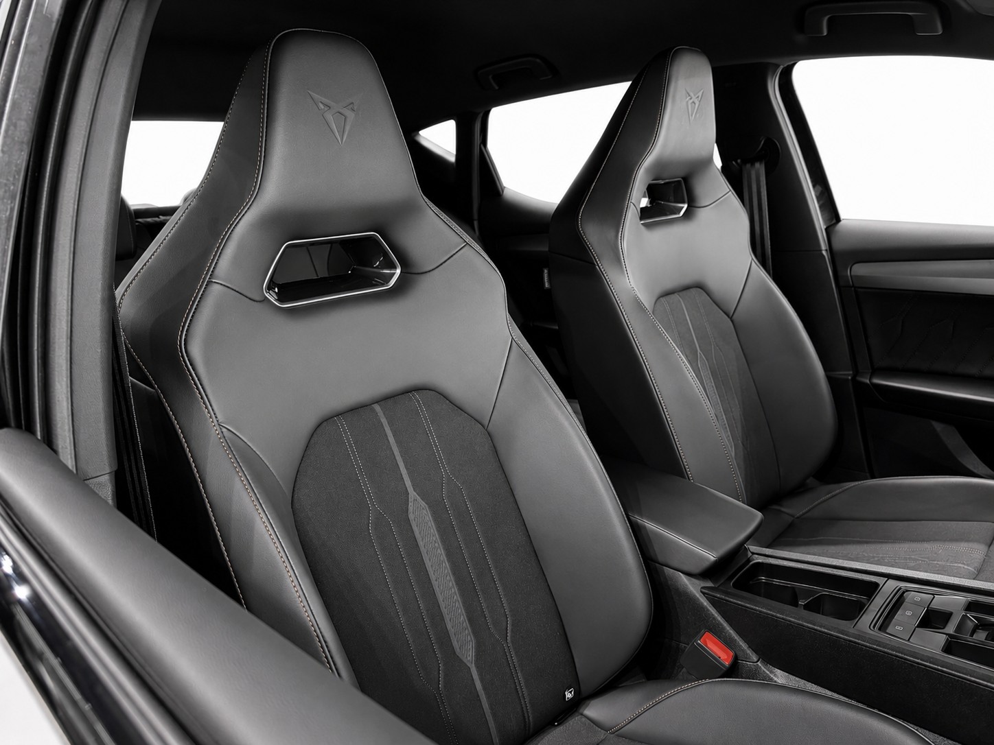 CUPRA LEON VZ 2.0 TSI DSG-image-11