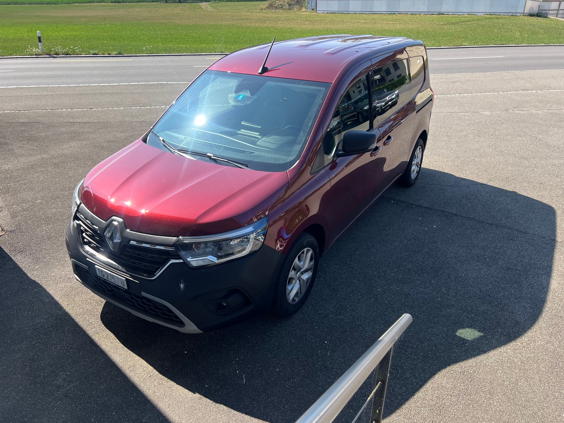 RENAULT Kangoo Van 1.3TCe Standard L2 130 PF Extra EDC-image-0