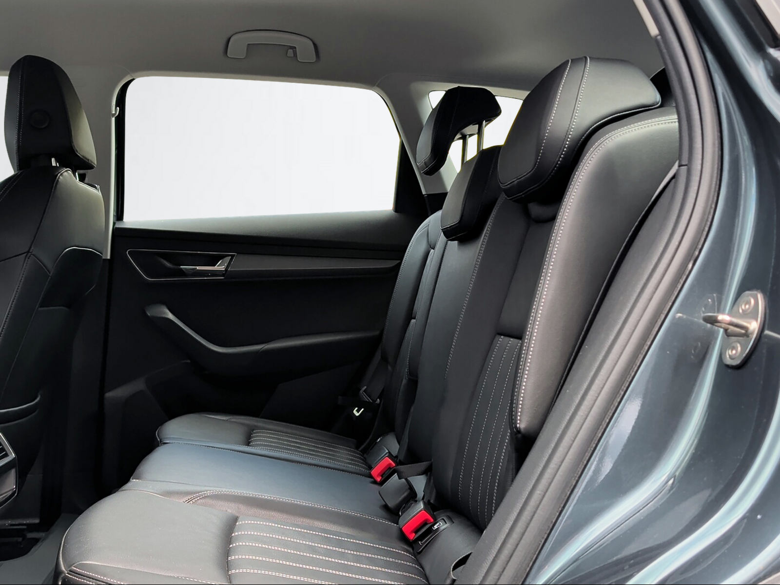 SKODA Karoq 2.0 TDI Style 4x4 DSG-image-8