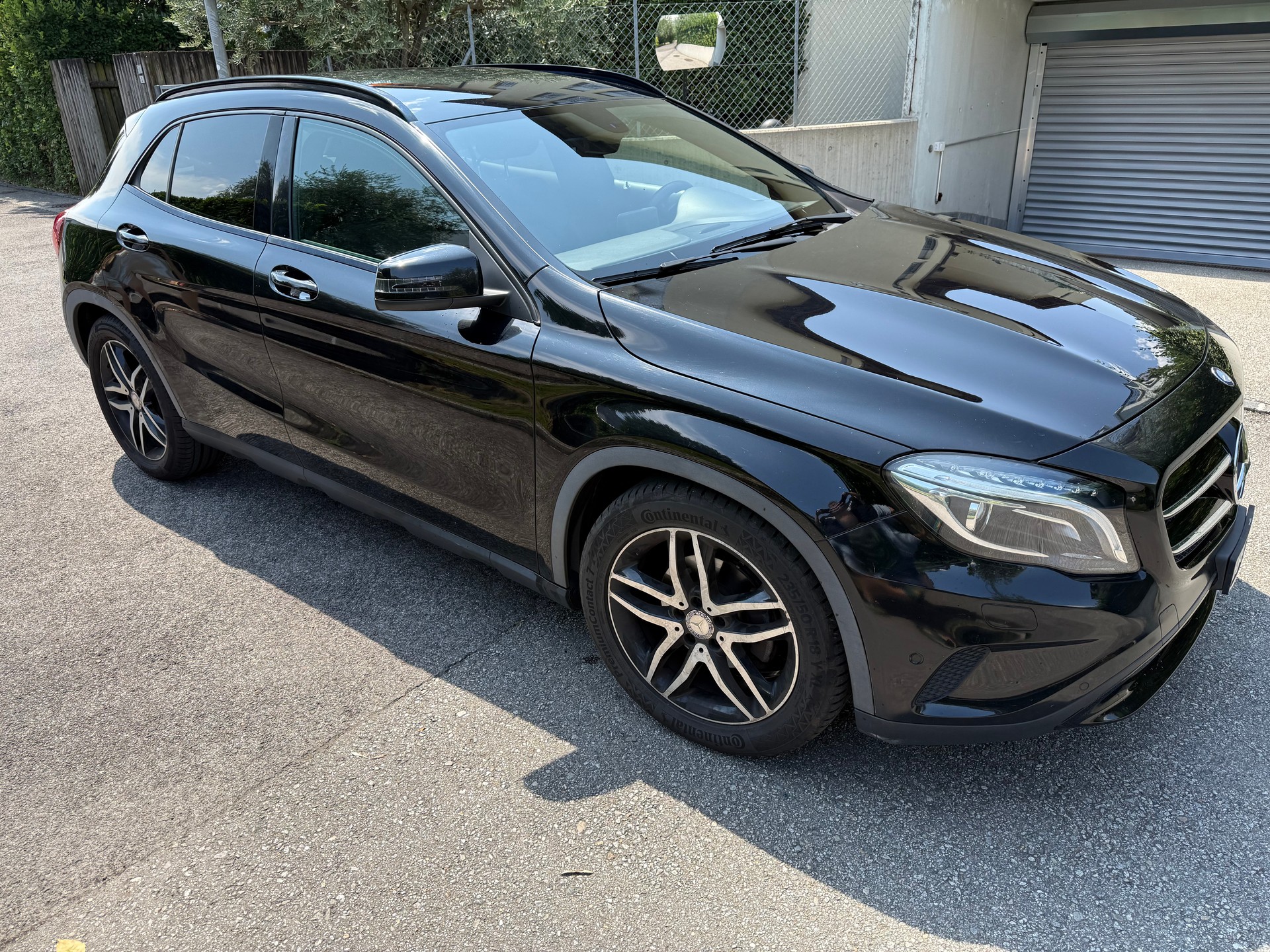 MERCEDES-BENZ GLA 200-image-0
