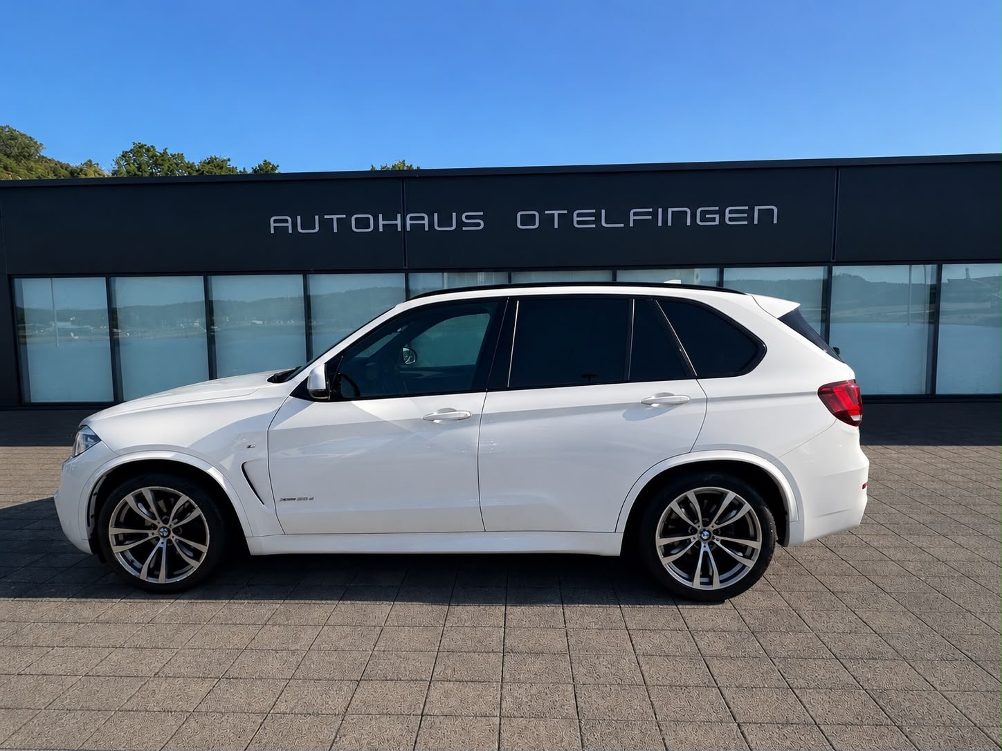 BMW X5 30d xDrive SAG-image-0