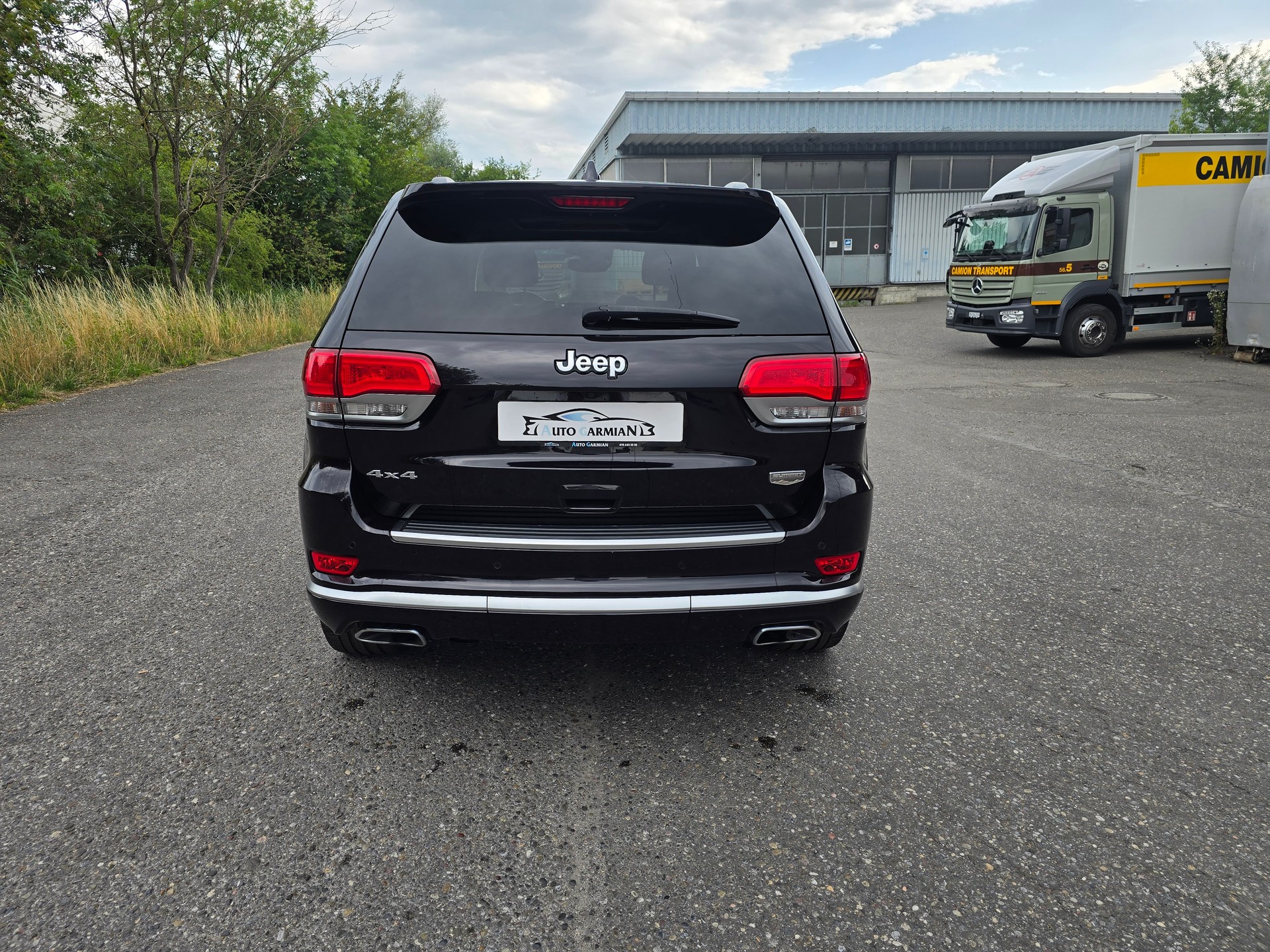 JEEP Grand Cherokee 3.0 CRD Summit Automatic-image-3
