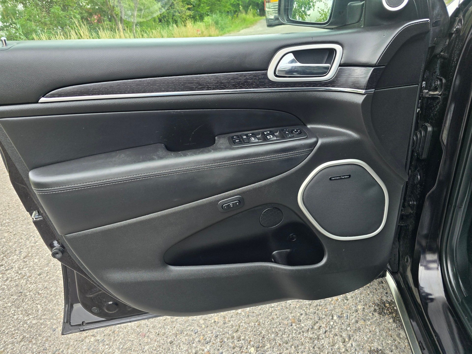 JEEP Grand Cherokee 3.0 CRD Summit Automatic-image-13
