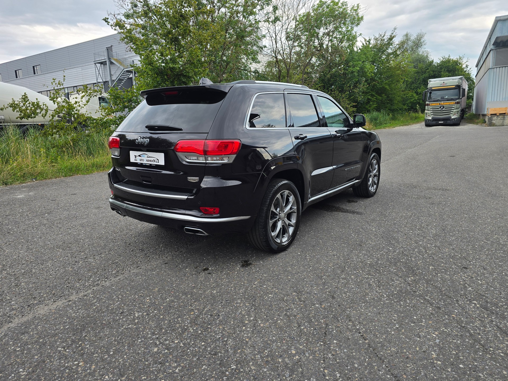 JEEP Grand Cherokee 3.0 CRD Summit Automatic-image-4