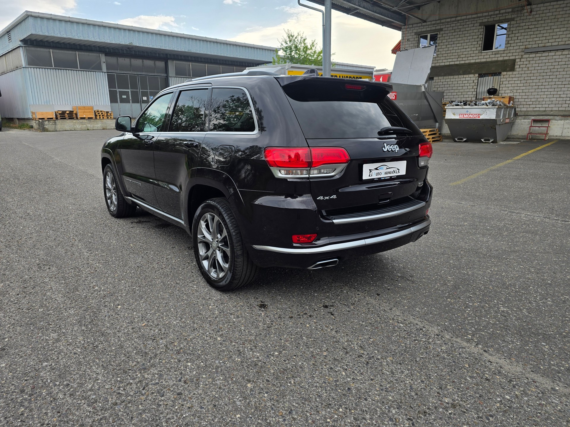 JEEP Grand Cherokee 3.0 CRD Summit Automatic-image-5