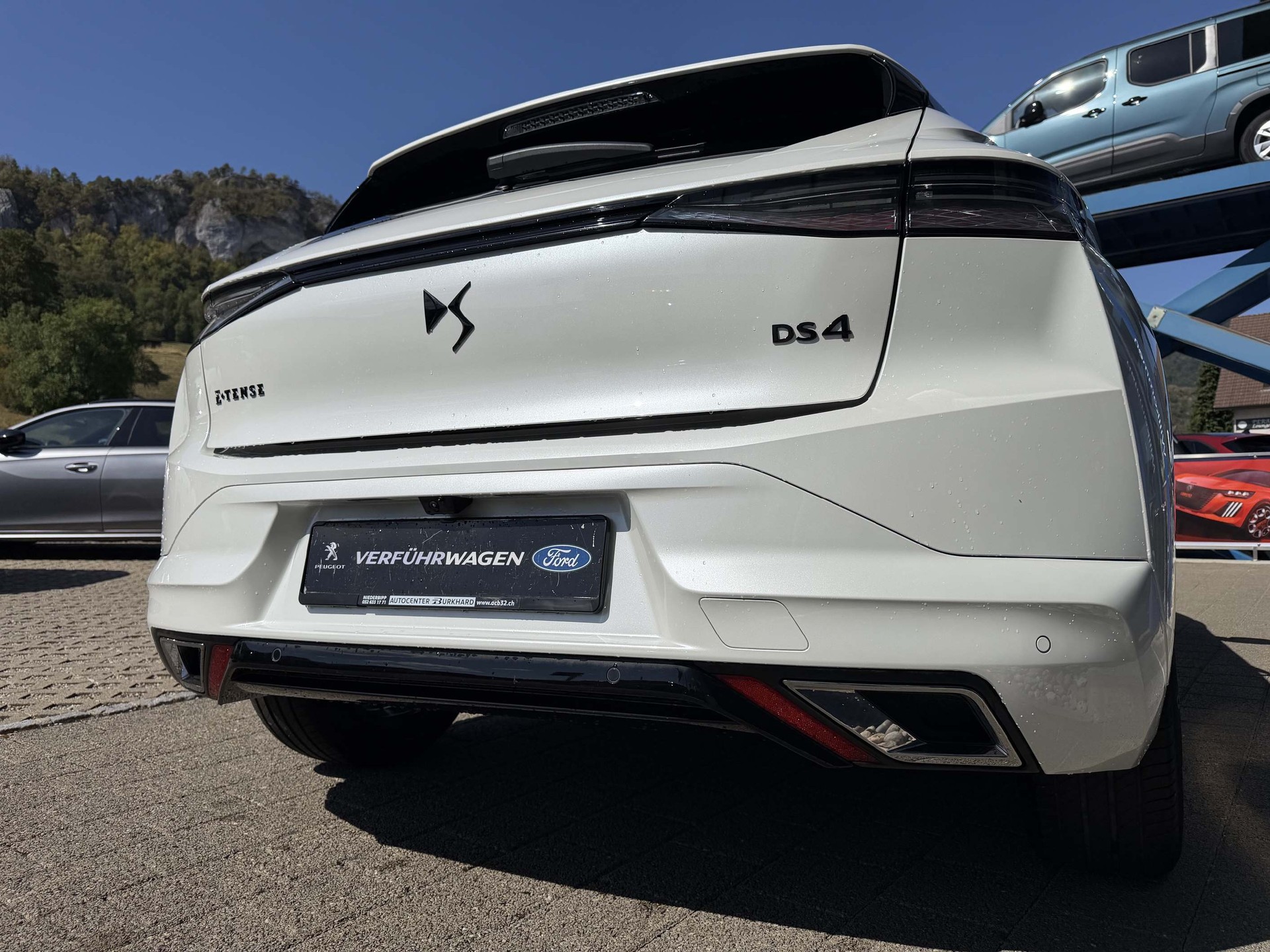 DS AUTOMOBILES DS4 1.6 E-Tense Performance Line-image-4