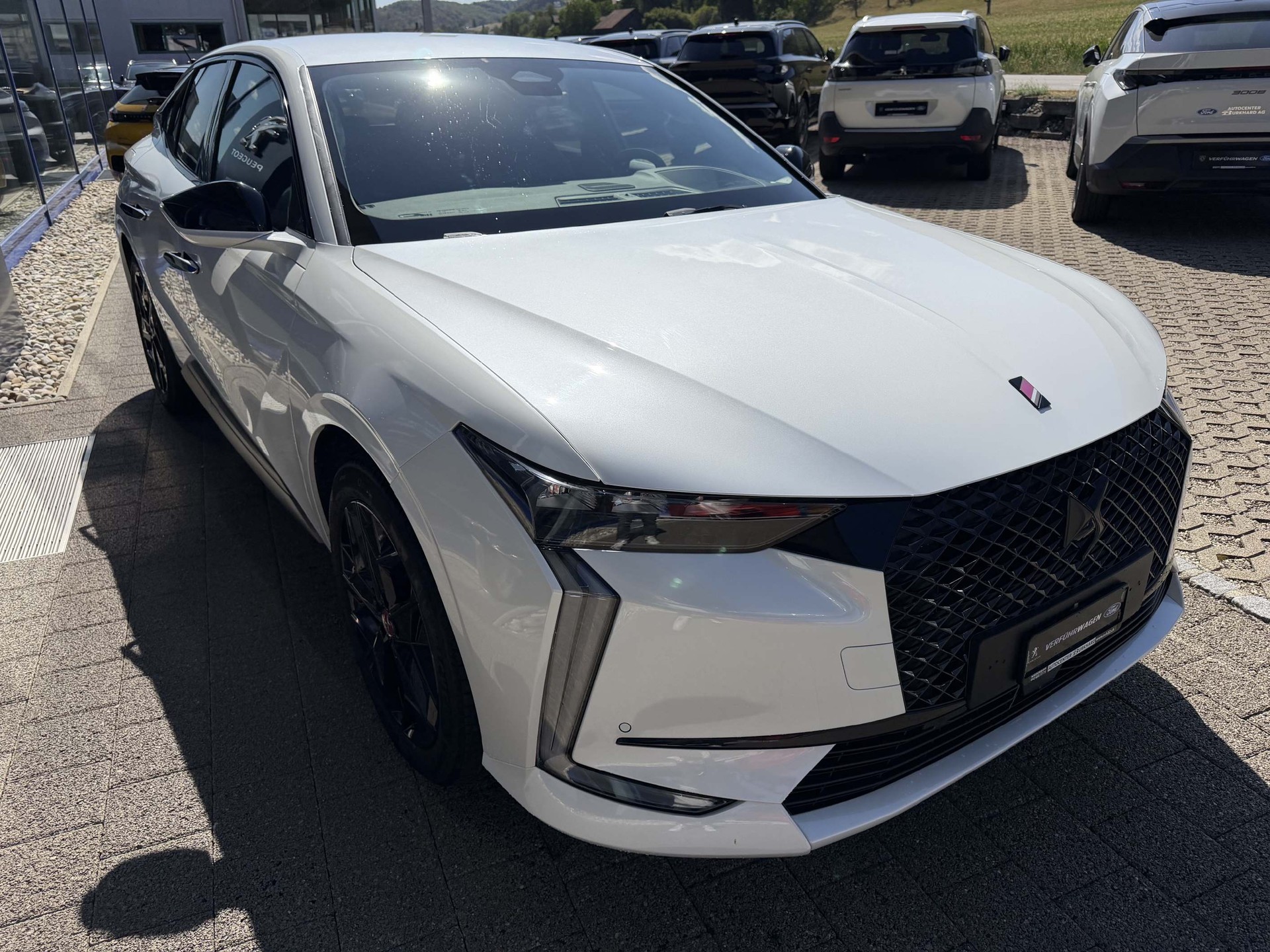 DS AUTOMOBILES DS4 1.6 E-Tense Performance Line-image-2
