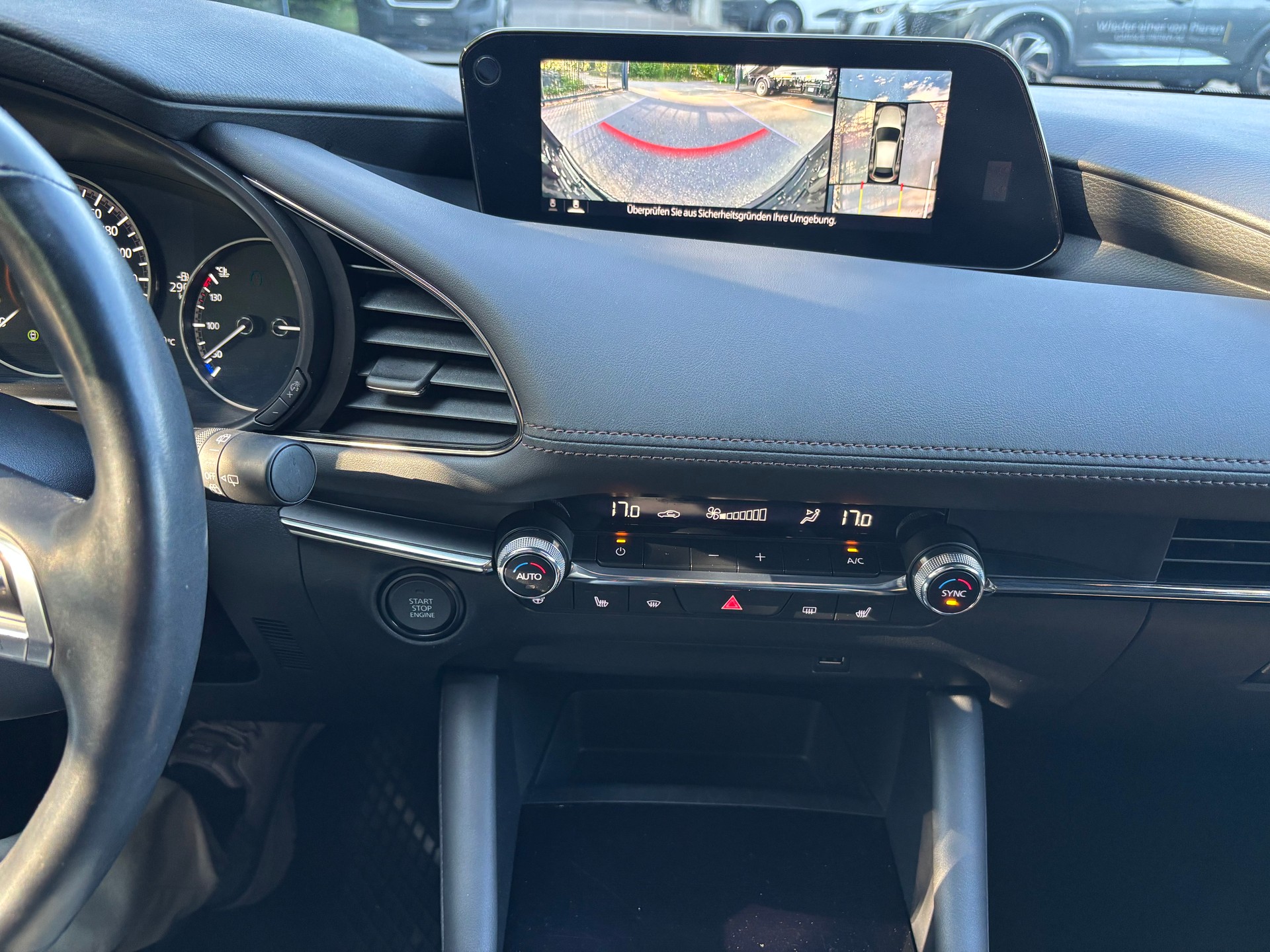 MAZDA 3 HB G 150 Ambition Plus-image-12