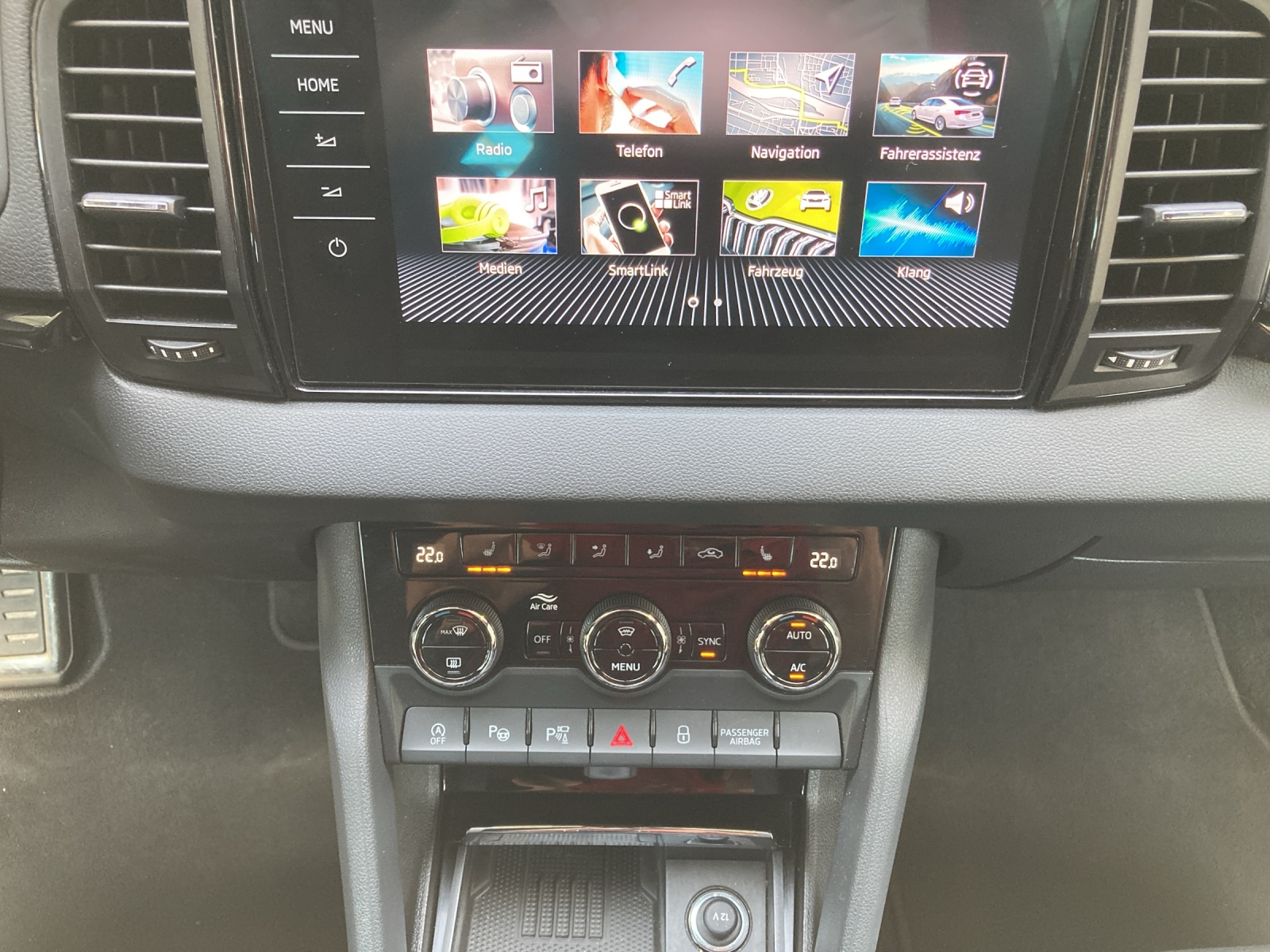 SKODA Karoq 2.0 TSI SportLine 4x4 DSG-image-8