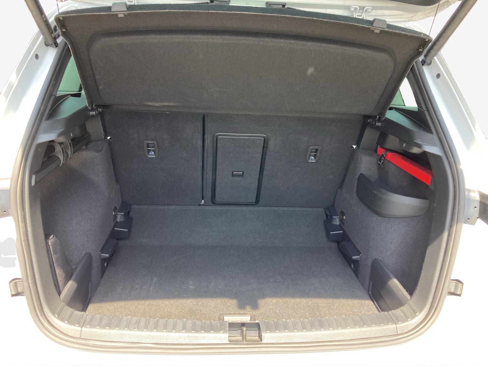 SKODA Karoq 2.0 TSI SportLine 4x4 DSG-image-10