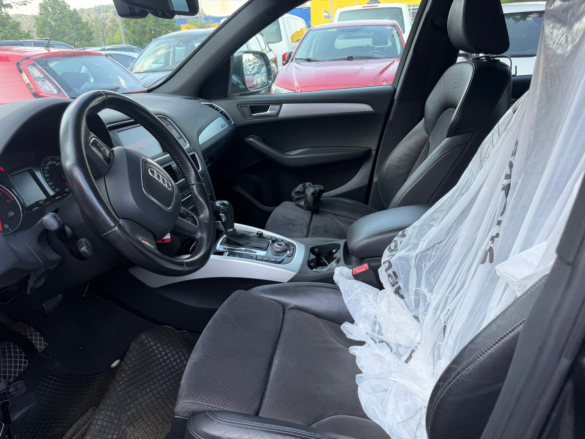 AUDI Q5 2.0 Tdi quattro S-tronic-image-7