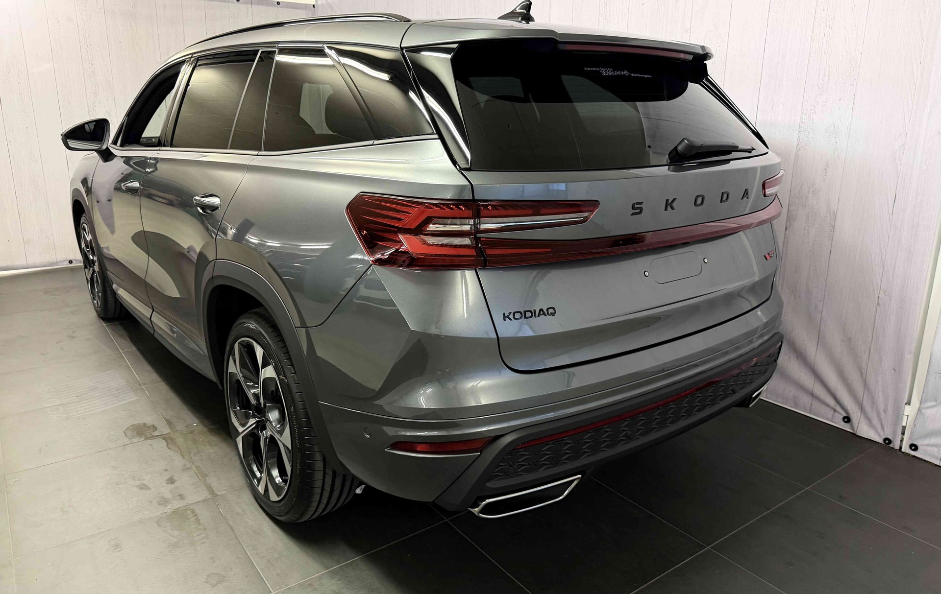 SKODA Kodiaq 2.0 TSI RS 4x4-image-16