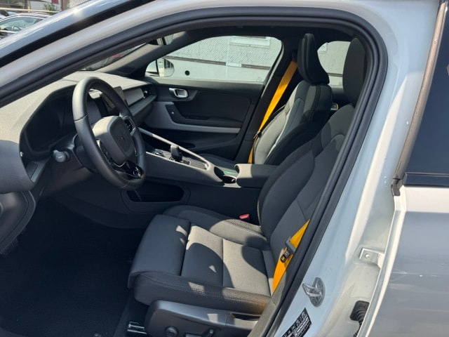 POLESTAR 2 Long Range Dual Motor Performance-image-8