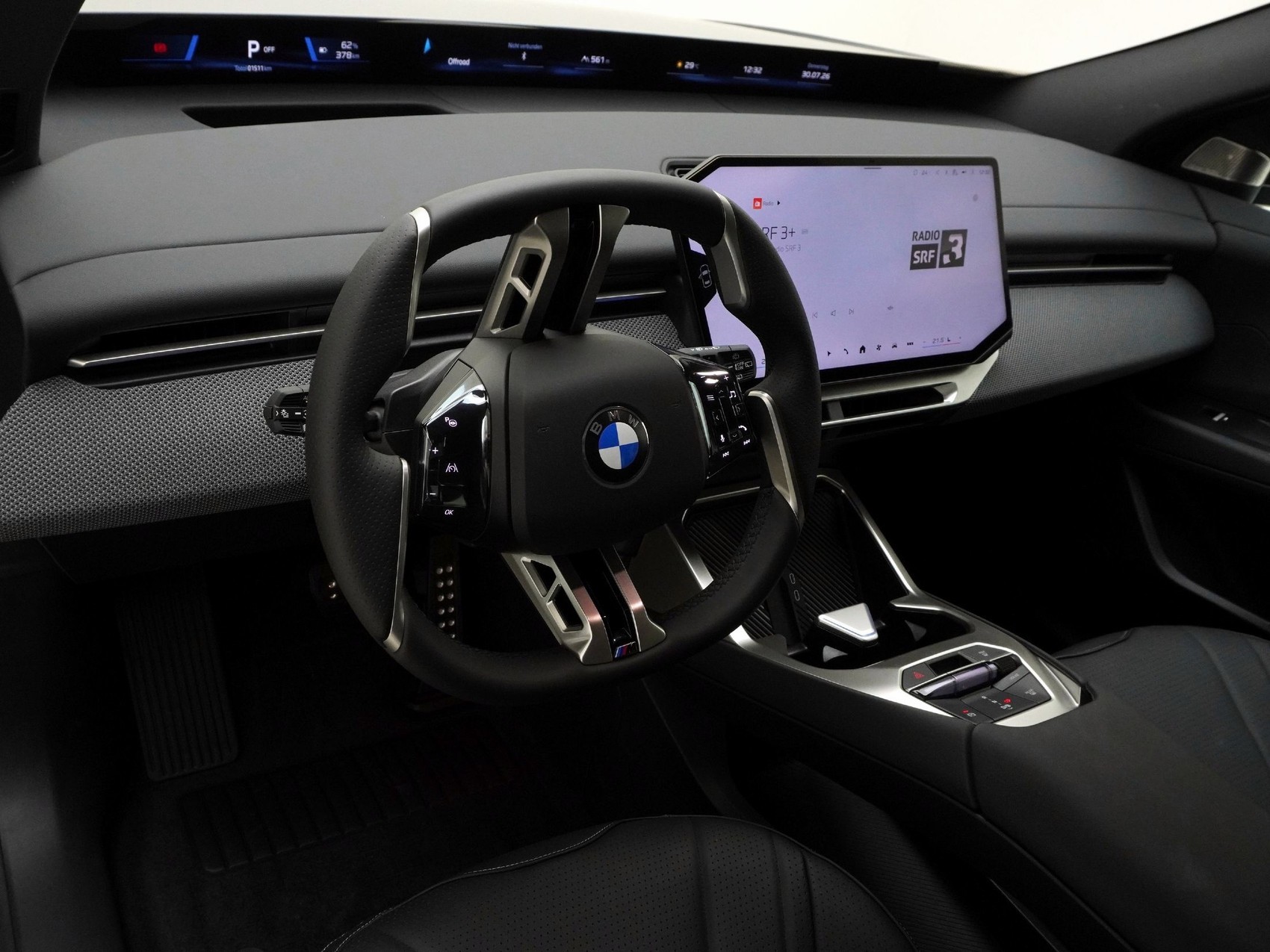 BMW iX3 50 xDrive M Sport-image-9