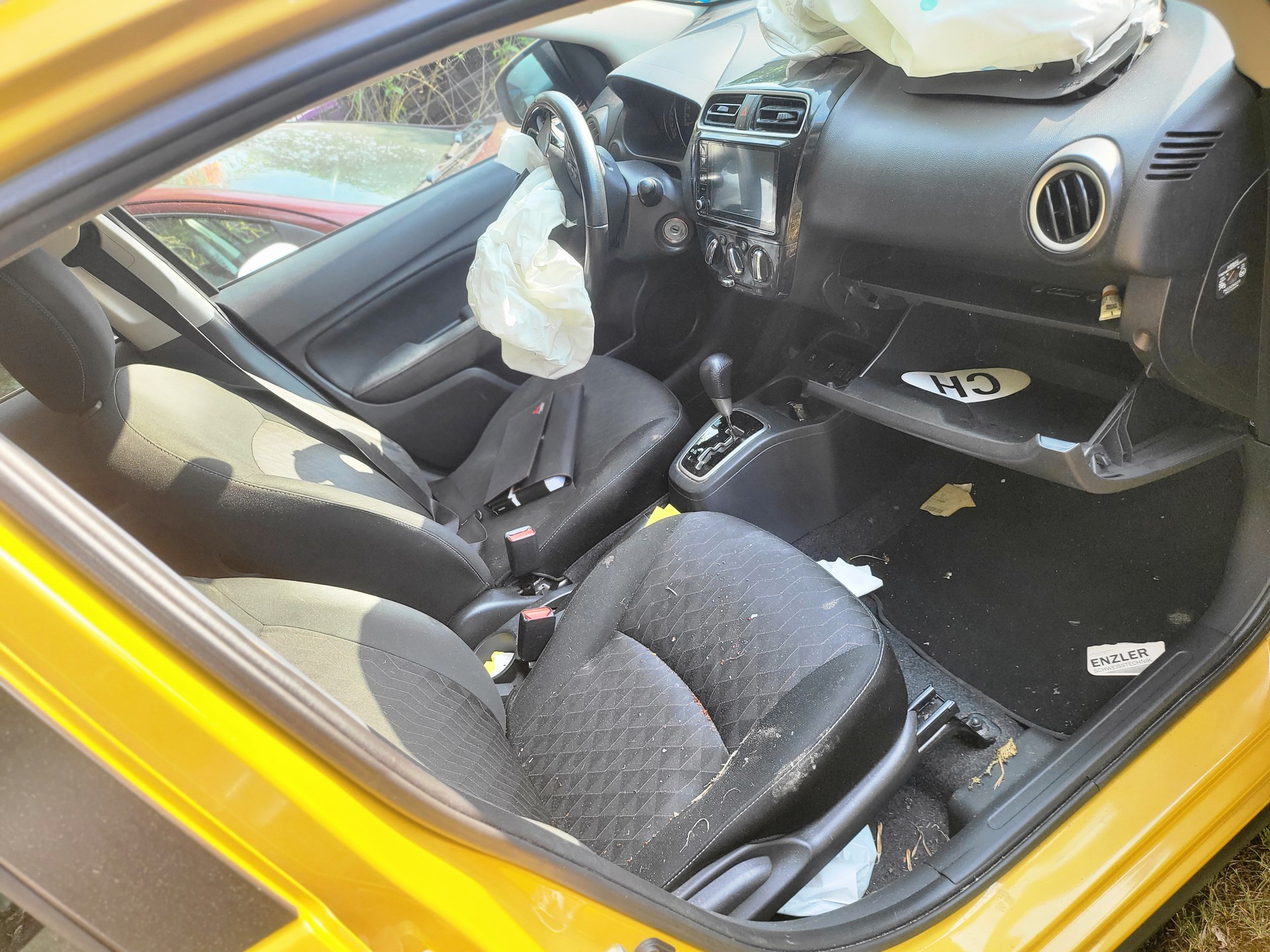 MITSUBISHI Space Star 1.2 CVT Invite-image-5