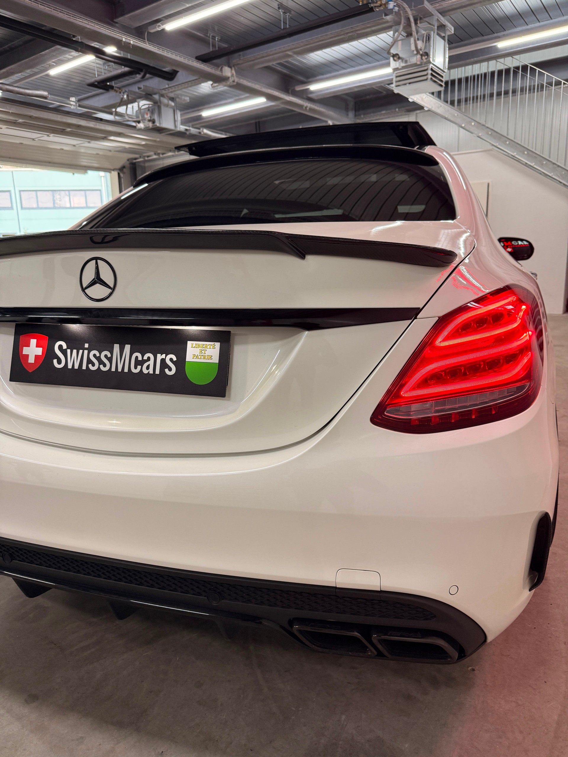 MERCEDES-BENZ C 63 S AMG Speedshift-image-24