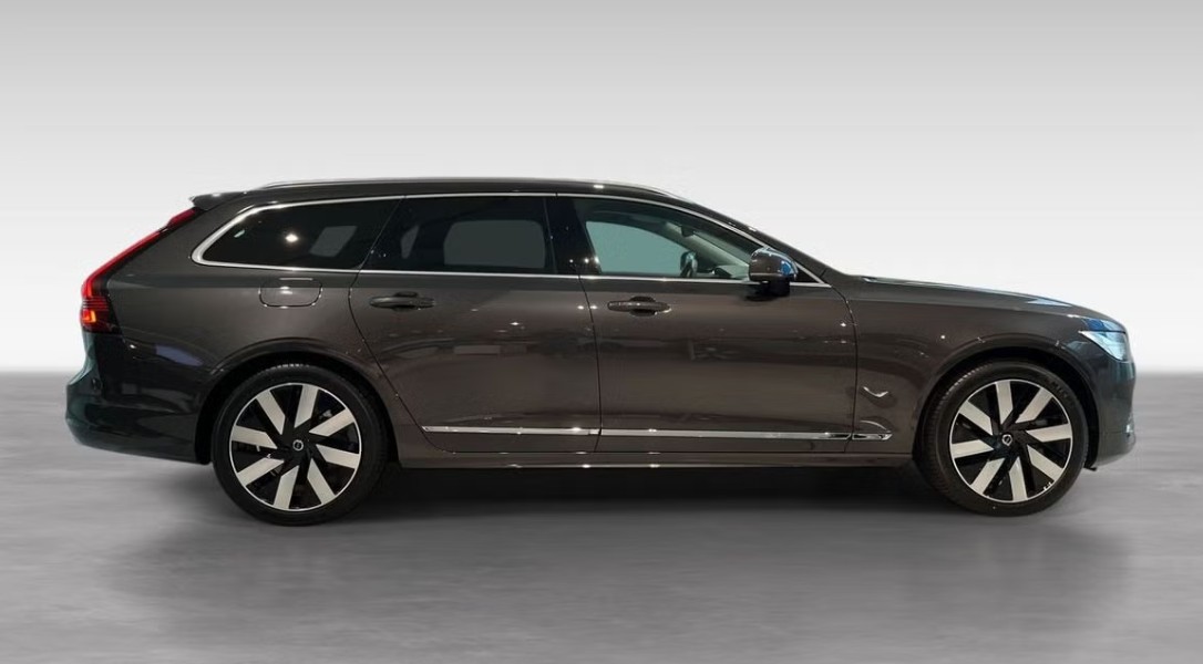 VOLVO V90 T6 eAWD Plug in Hybrid Ultra Bright Geartronic-image-5