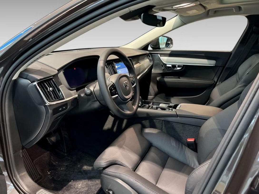 VOLVO V90 T6 eAWD Plug in Hybrid Ultra Bright Geartronic-image-7