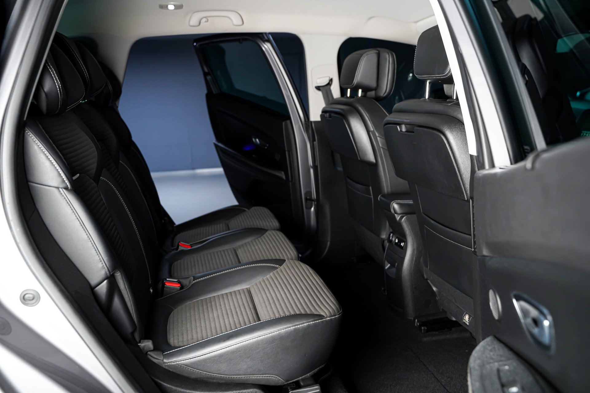 RENAULT Grand Scénic 1.6 dCi Bose-image-13