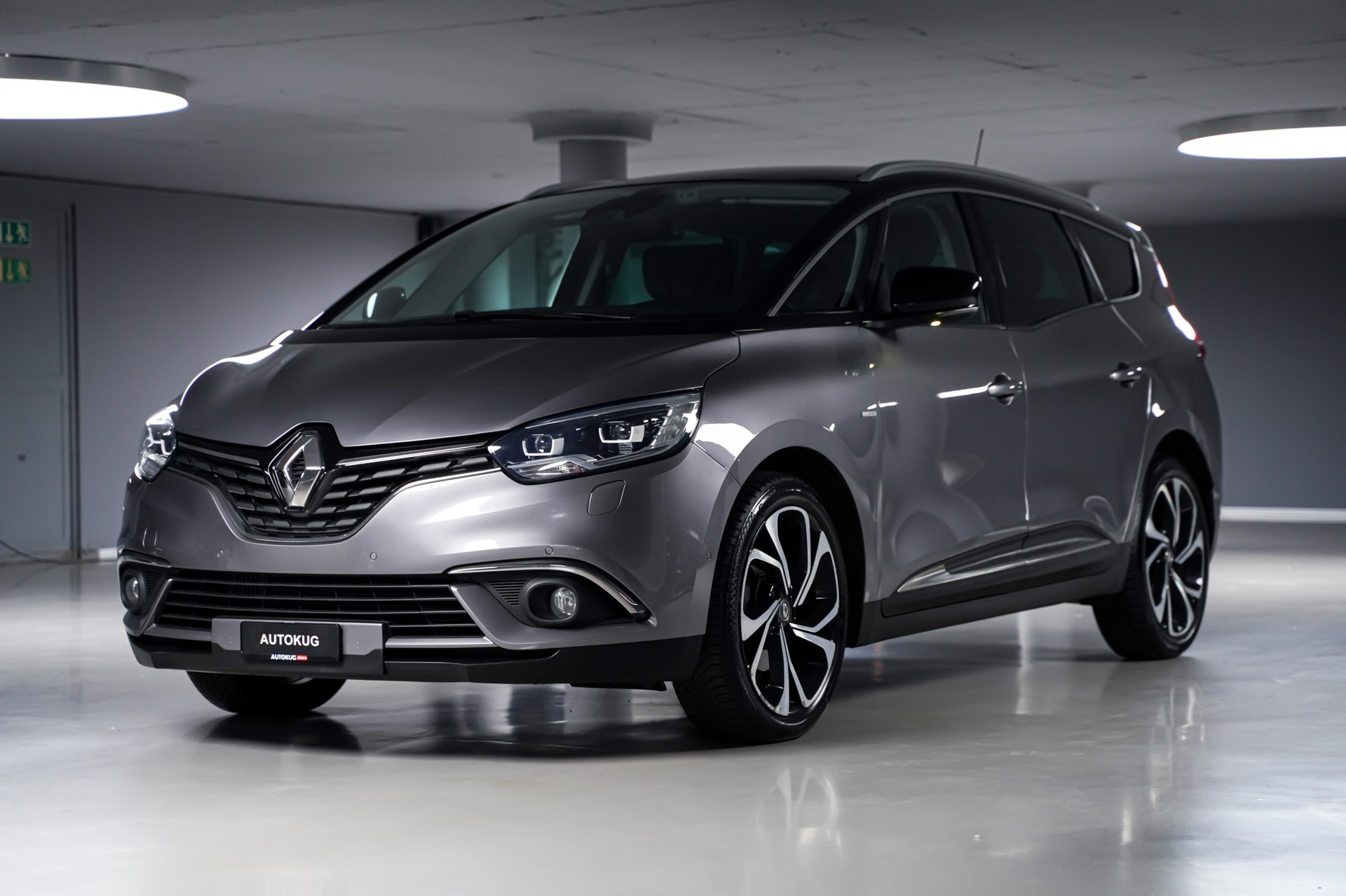 RENAULT Grand Scénic 1.6 dCi Bose-image-0