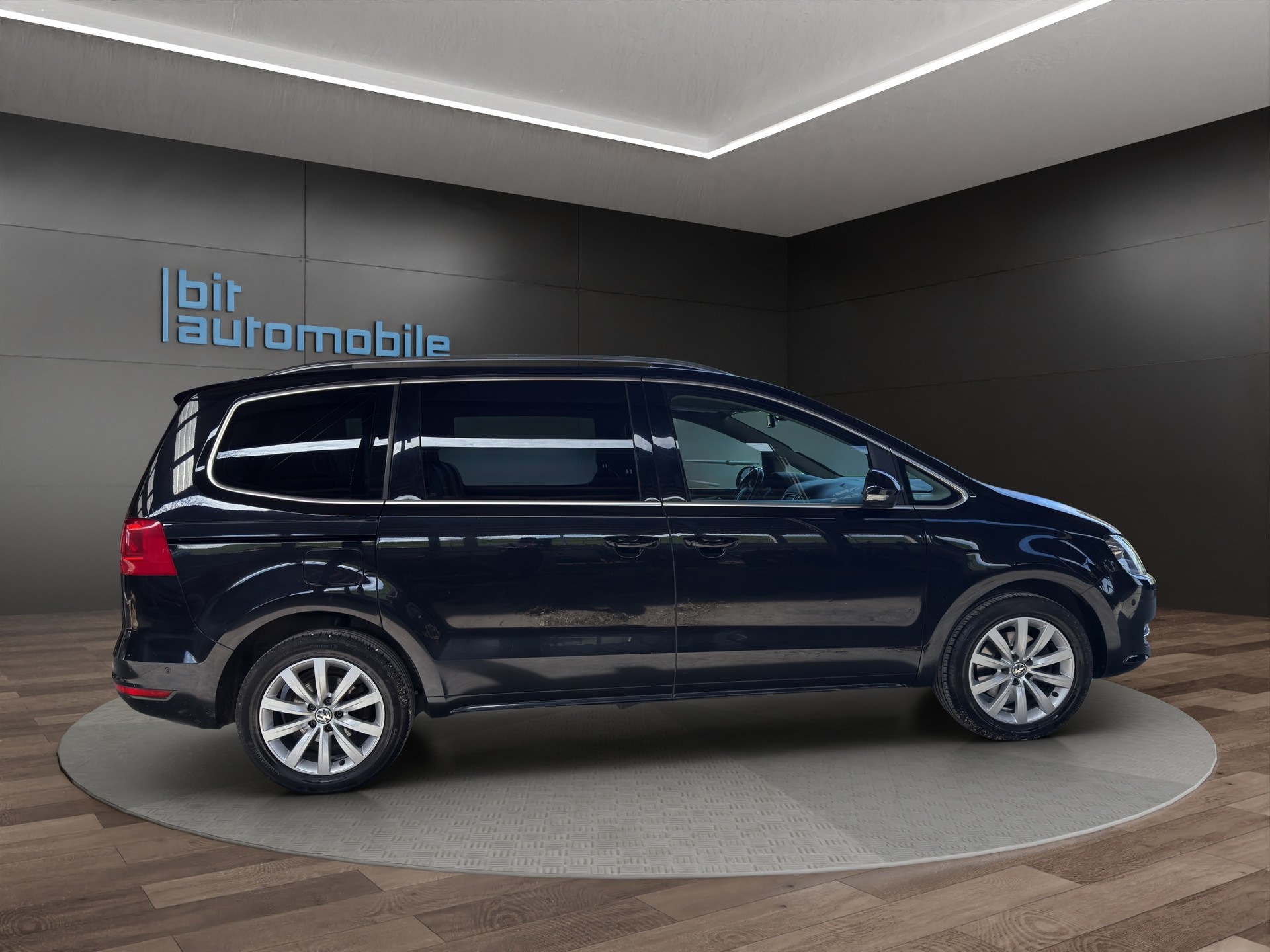 VW Sharan 2.0 TSI Highline DSG 7Plätzer-image-8