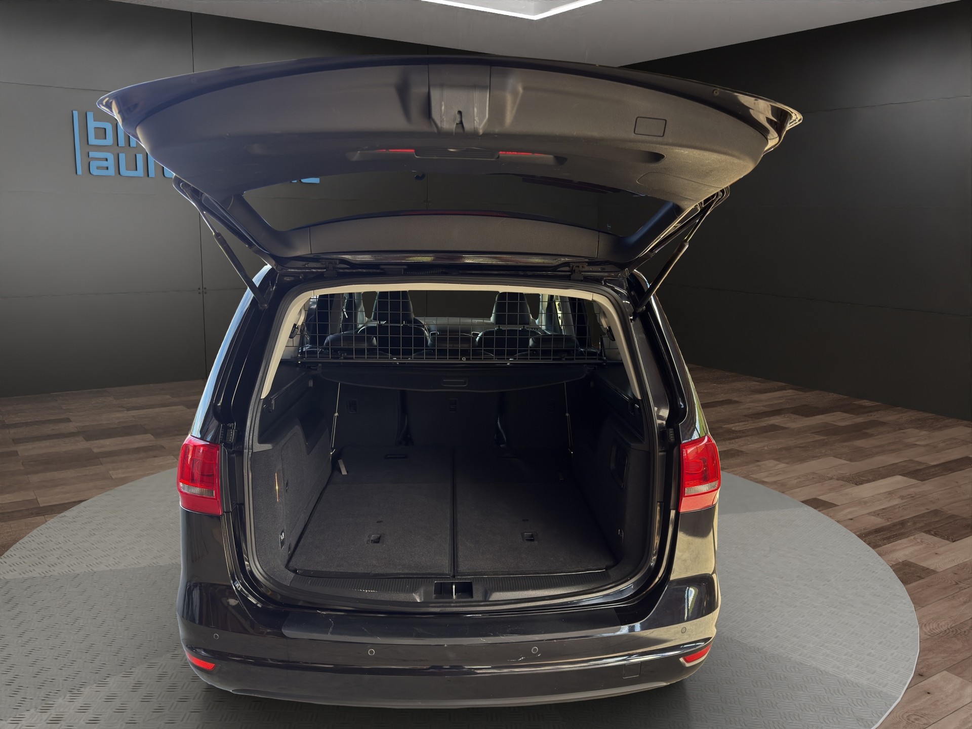 VW Sharan 2.0 TSI Highline DSG 7Plätzer-image-6