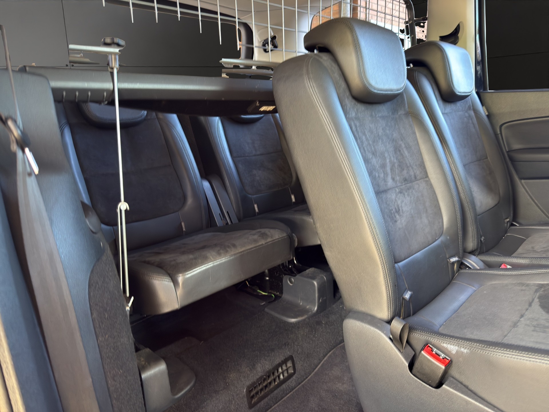 VW Sharan 2.0 TSI Highline DSG 7Plätzer-image-12