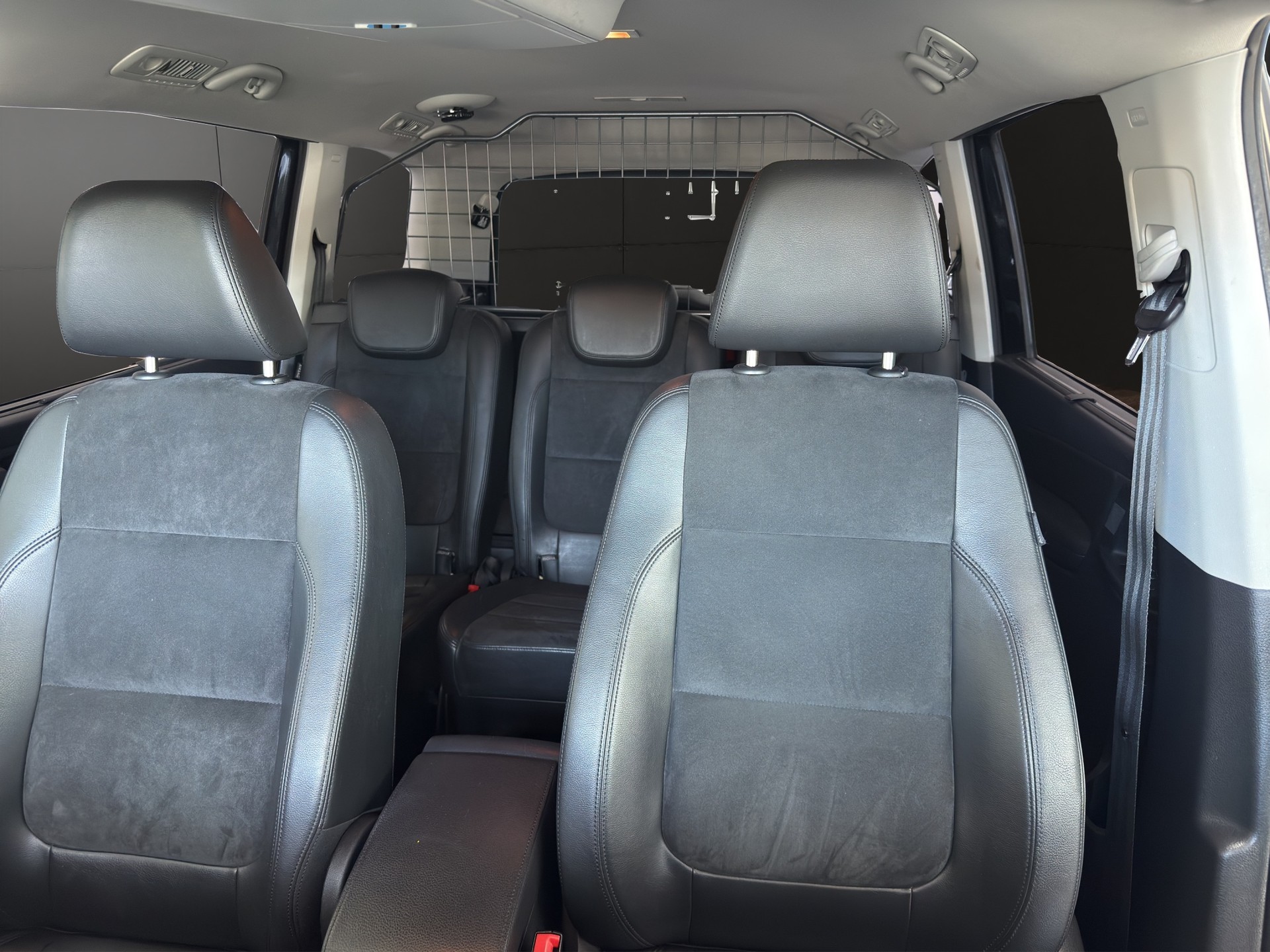 VW Sharan 2.0 TSI Highline DSG 7Plätzer-image-13