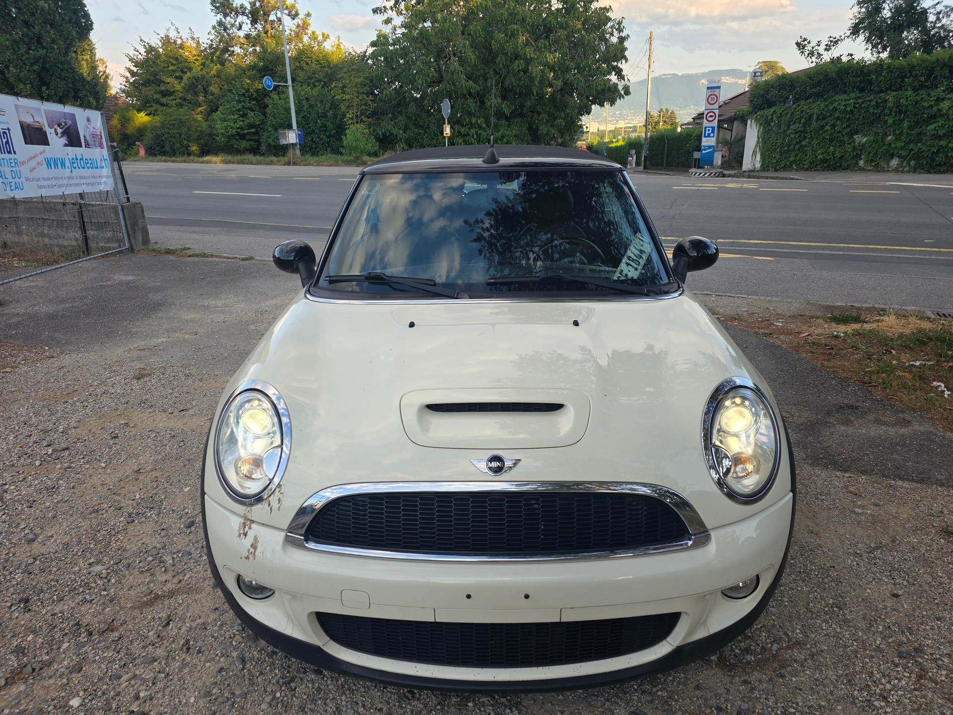 MINI Cooper S Cabriolet-image-0