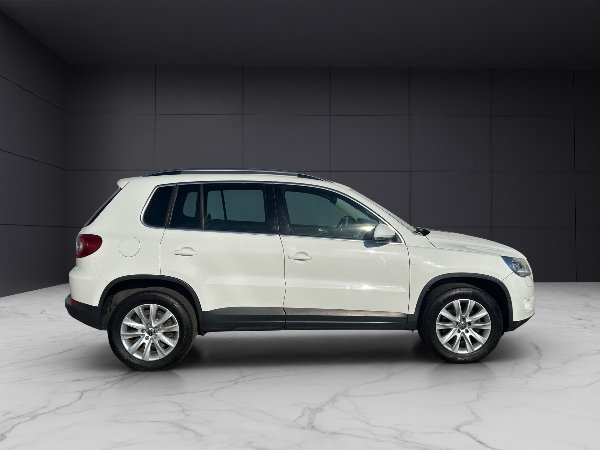 VW Tiguan 2.0 TSI Sport&Style Tiptronic-image-6