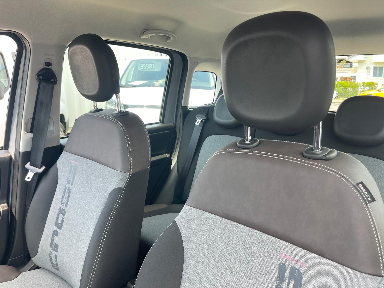 FIAT Panda 1.3 MJ Cross 4x4 S/S-image-10