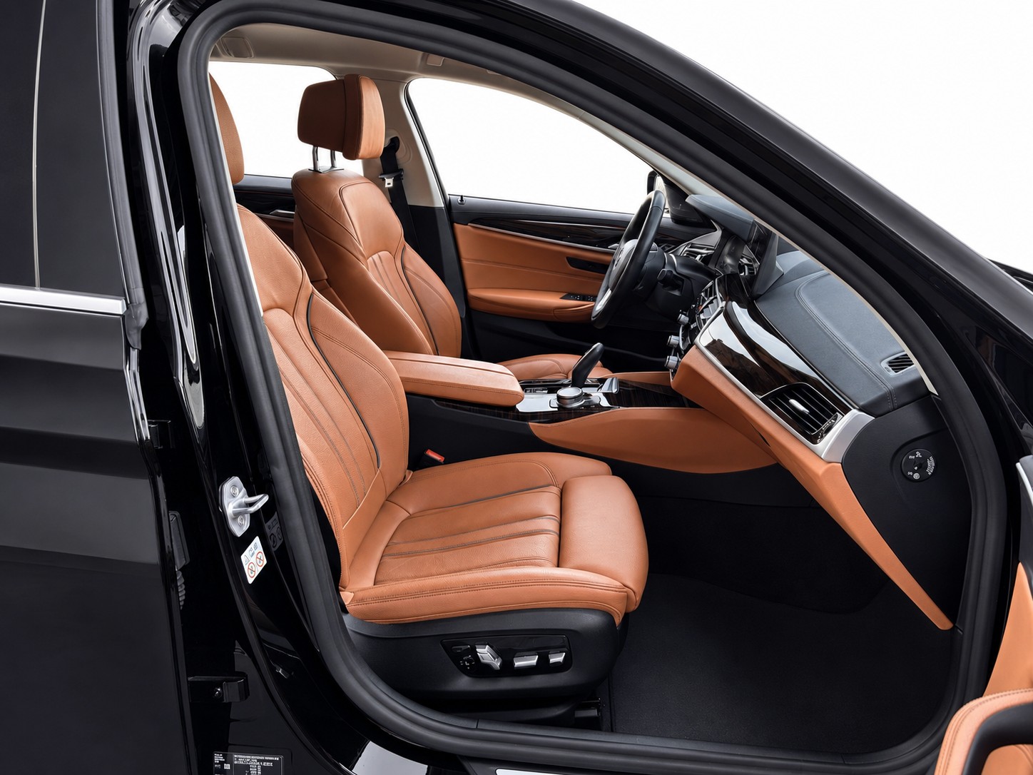 BMW 530d xDrive Touring * Luxury Line * CH FAHRZEUG *-image-7