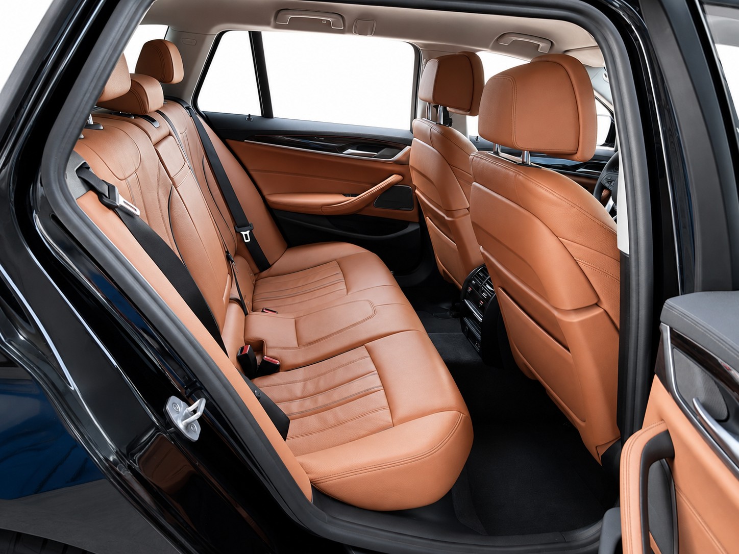 BMW 530d xDrive Touring * Luxury Line * CH FAHRZEUG *-image-13