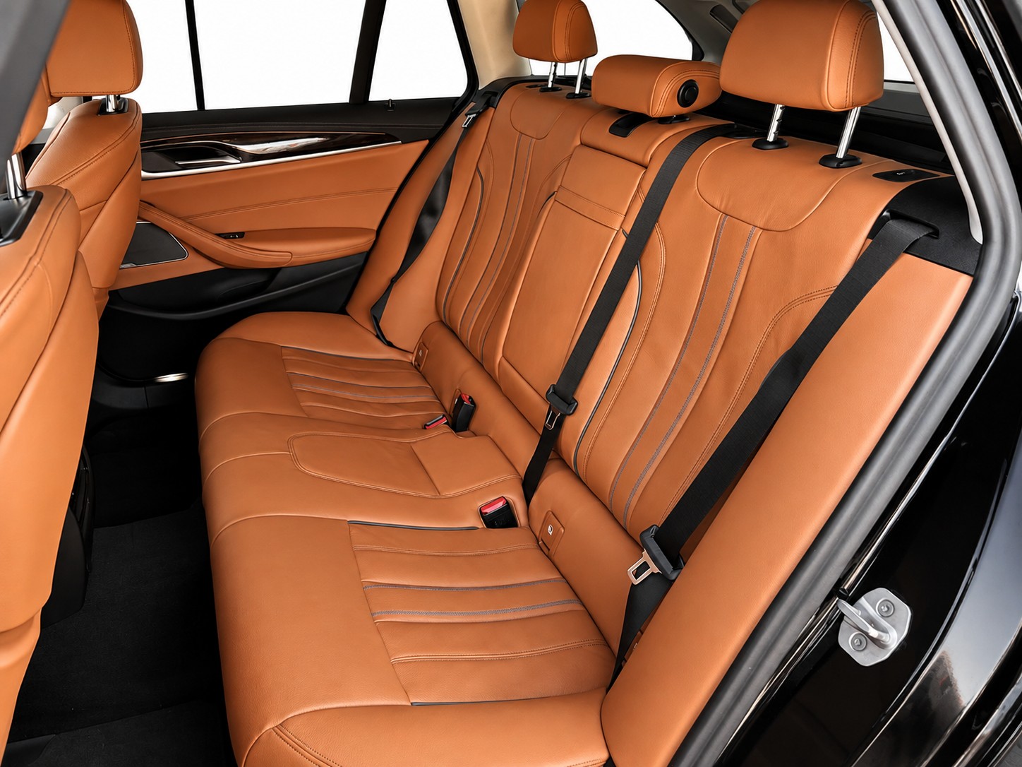 BMW 530d xDrive Touring * Luxury Line * CH FAHRZEUG *-image-14