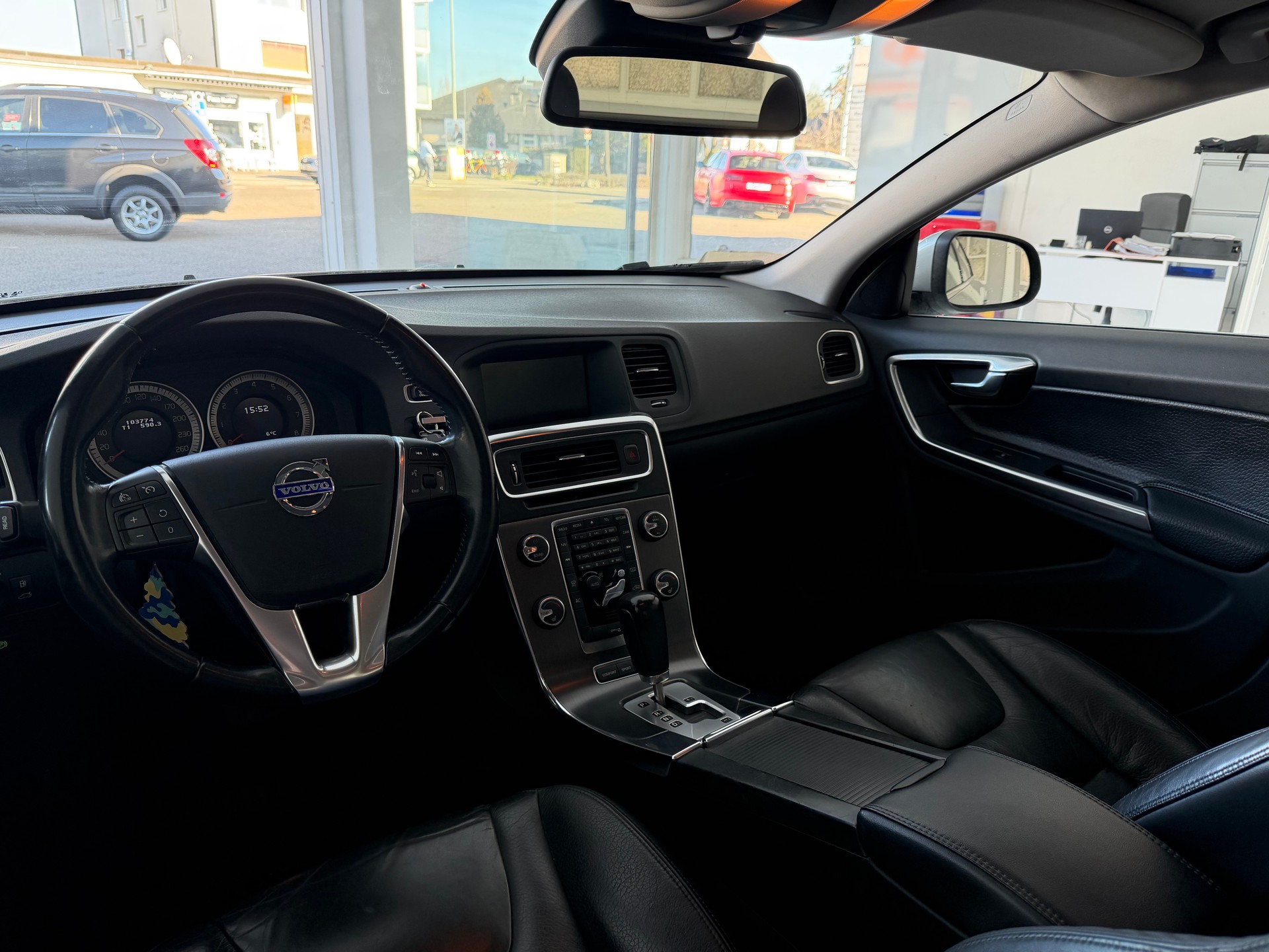 VOLVO S60 T4 Summum Powershift-image-9