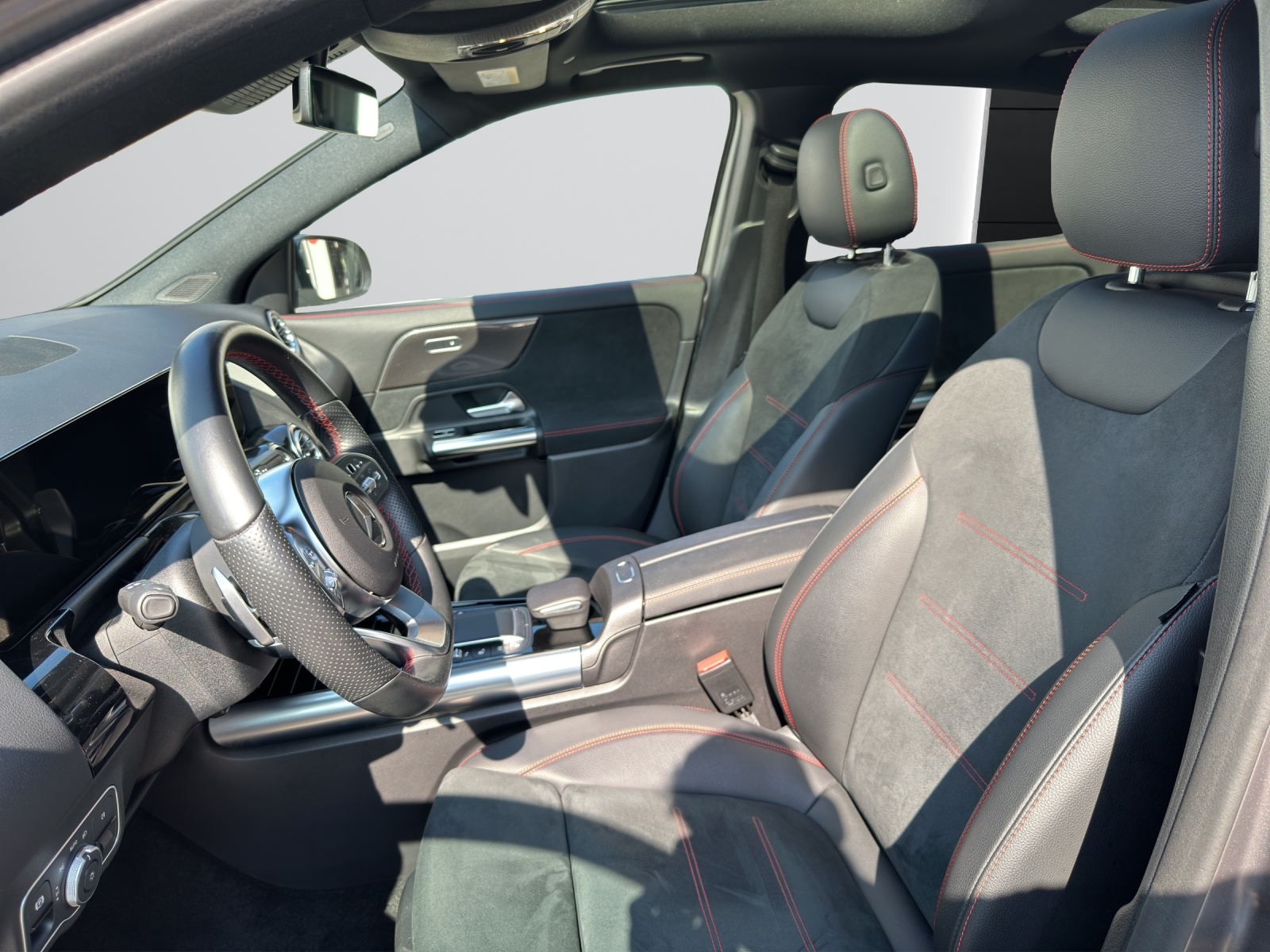 Image MERCEDES-BENZ GLA-250 GLA 250 4Matic AMG Line 8G-DCT