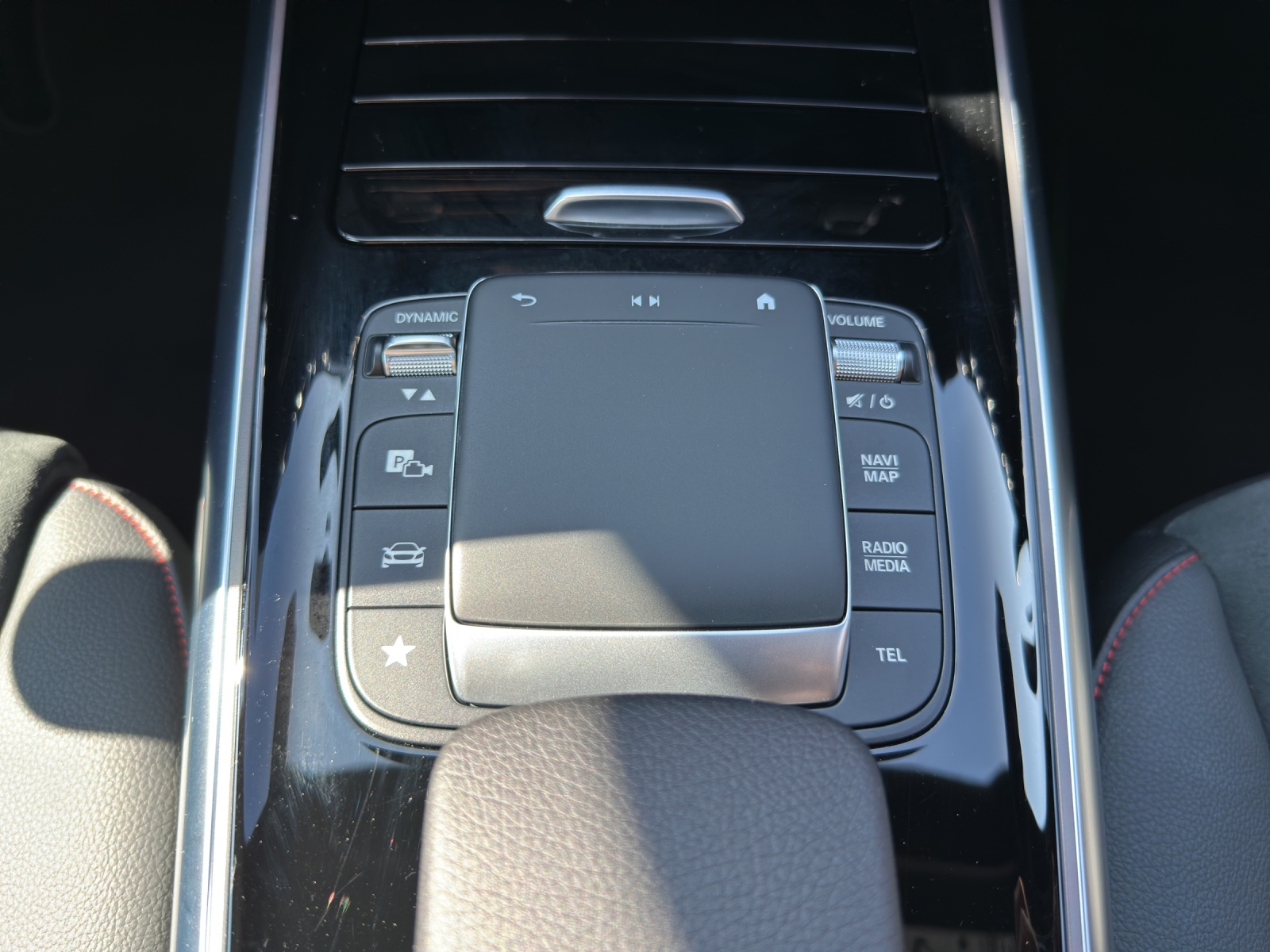 Image MERCEDES-BENZ GLA-250 GLA 250 4Matic AMG Line 8G-DCT