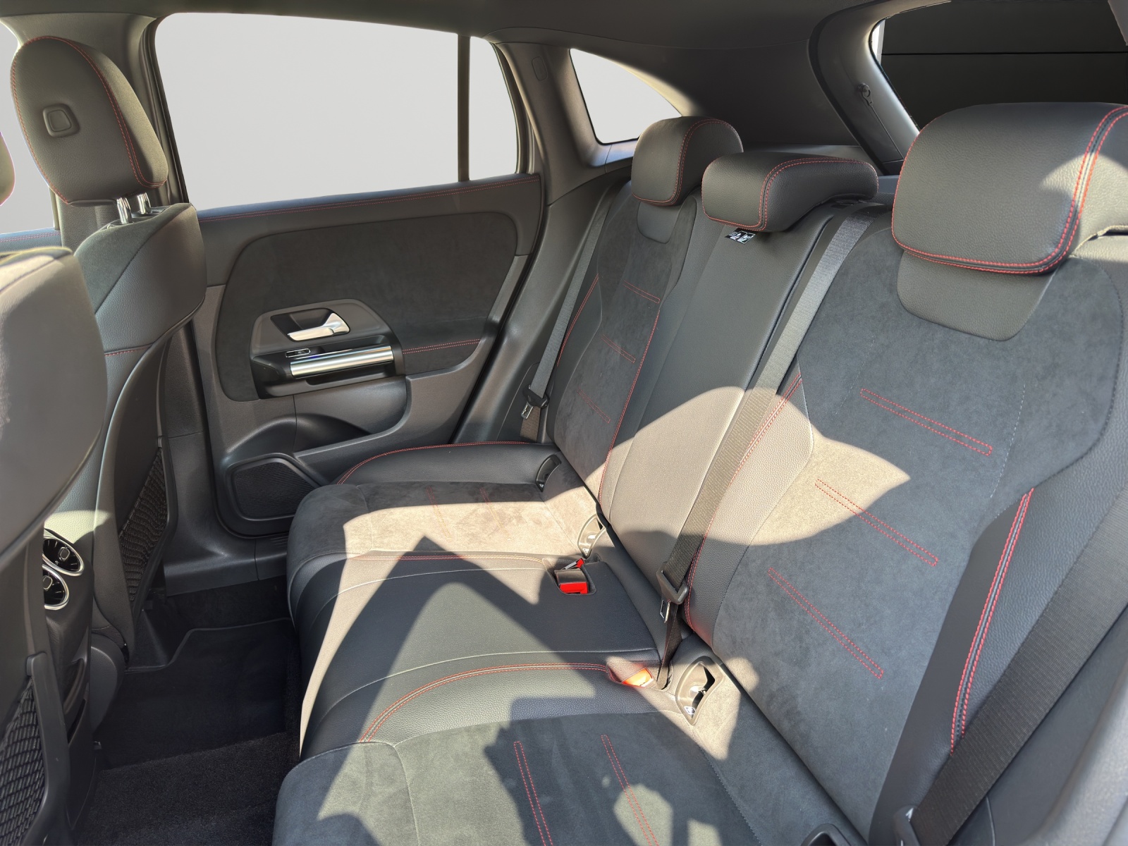 Image MERCEDES-BENZ GLA-250 GLA 250 4Matic AMG Line 8G-DCT