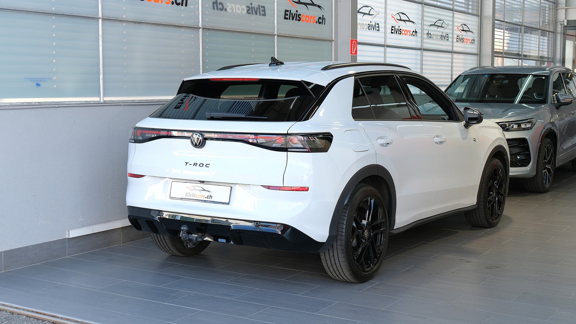VW T-Roc 1.5 eTSI mHEV R-Line DSG " Black Style "-image-24