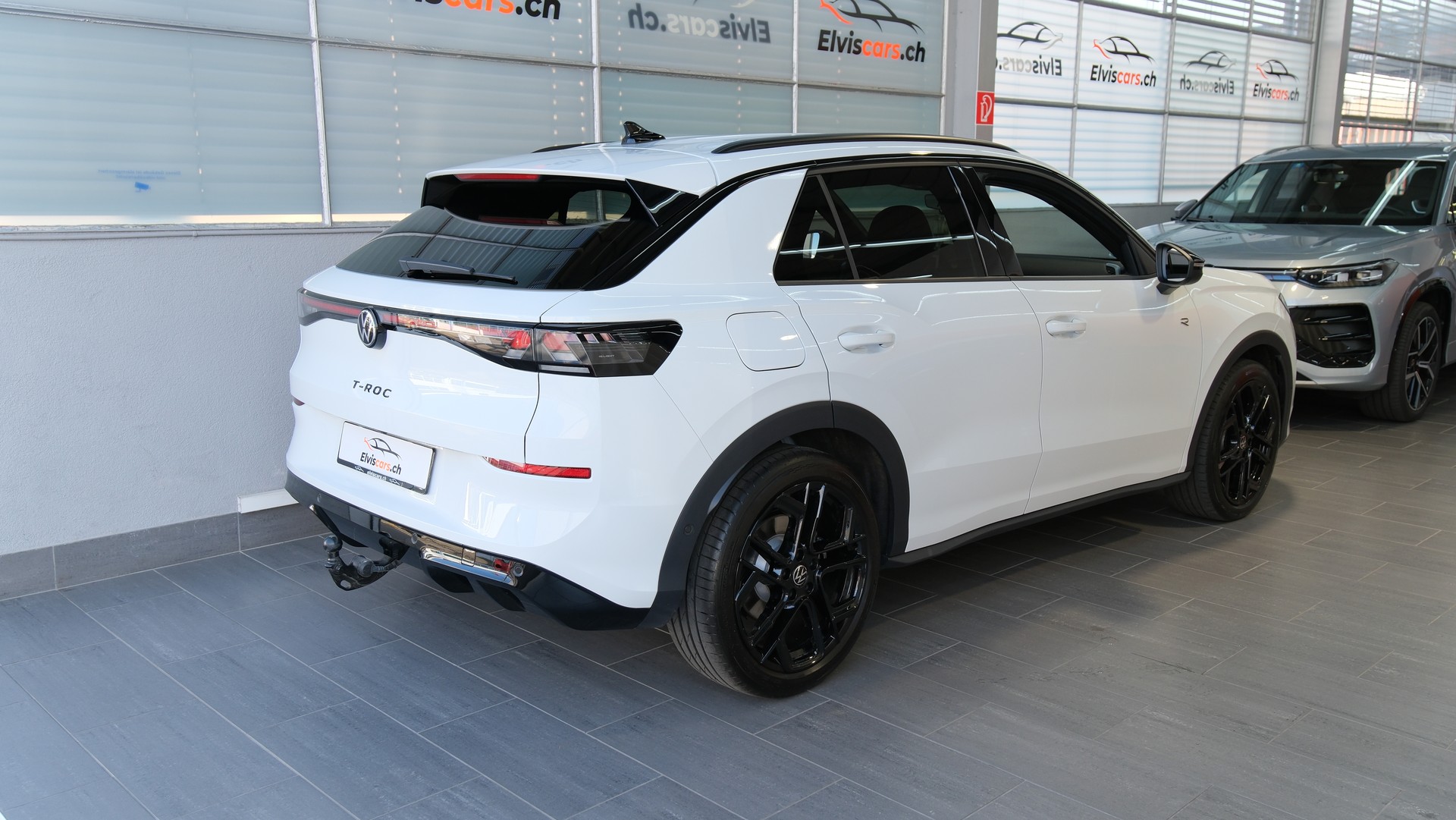 VW T-Roc 1.5 eTSI mHEV R-Line DSG " Black Style "-image-25