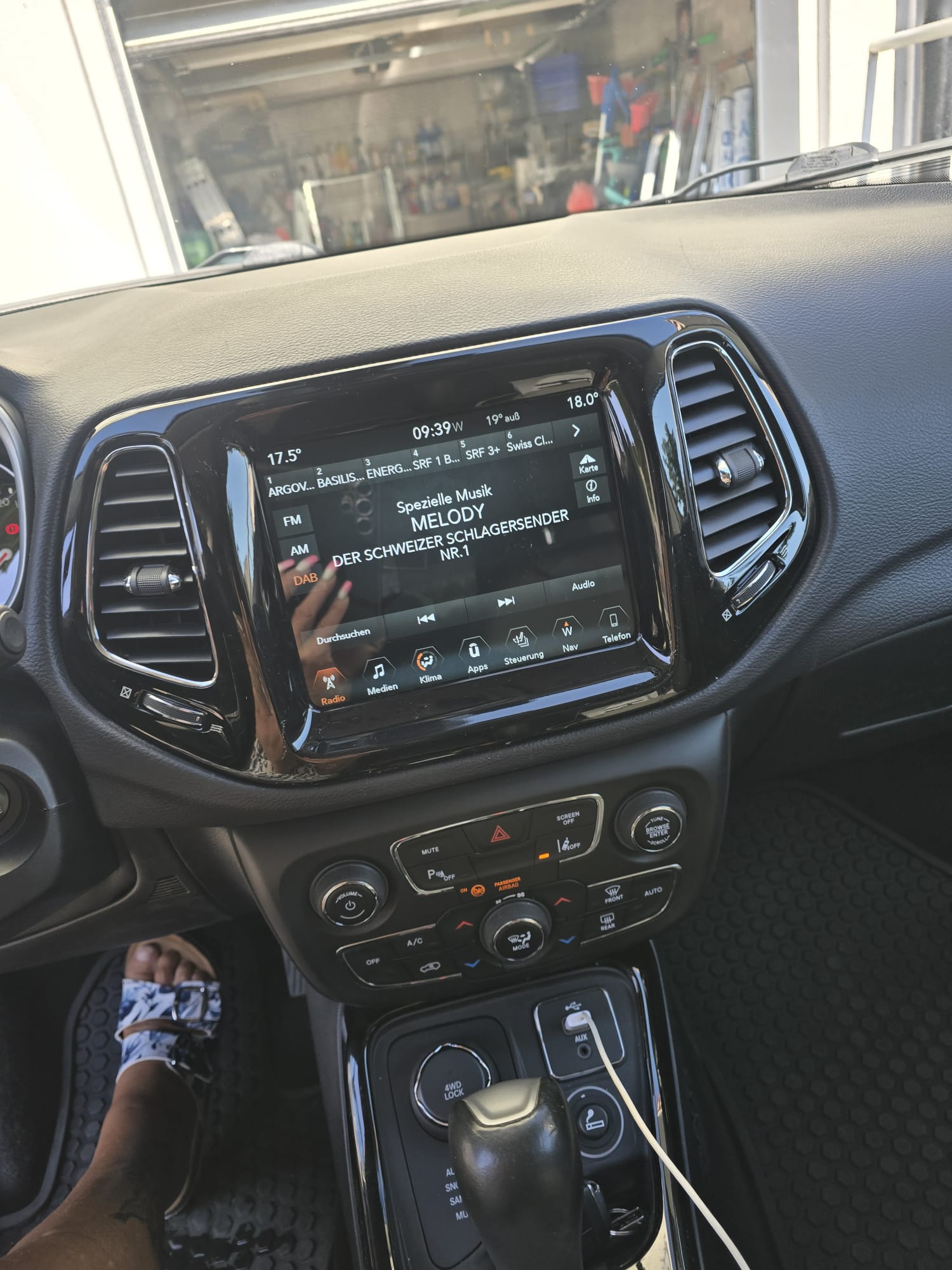 JEEP 1.4 MultiAir Opening Editon AWD-image-2