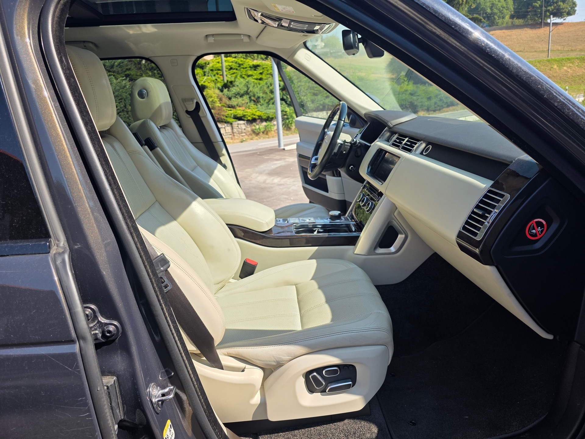 LAND ROVER Range Rover 4.4 SDV8 Vogue Automatic-image-7