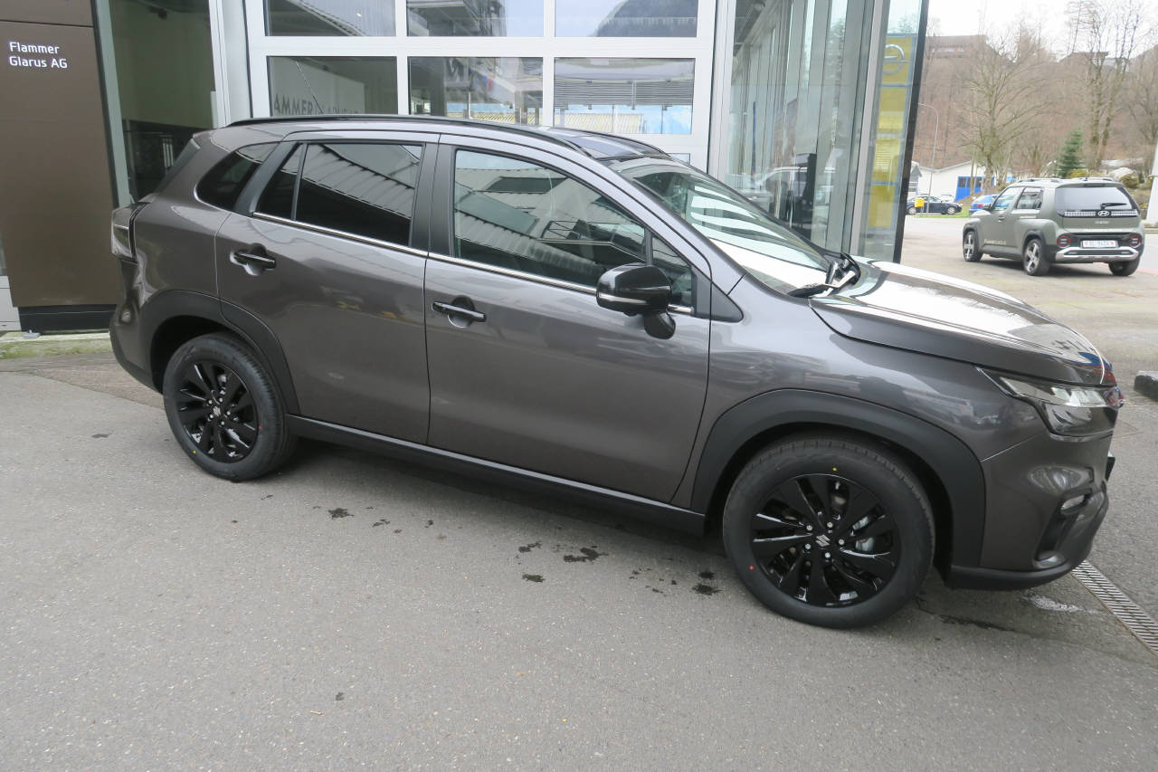 SUZUKI S-Cross 1.4 T Black Edition Top Hybrid 4x4-image-1