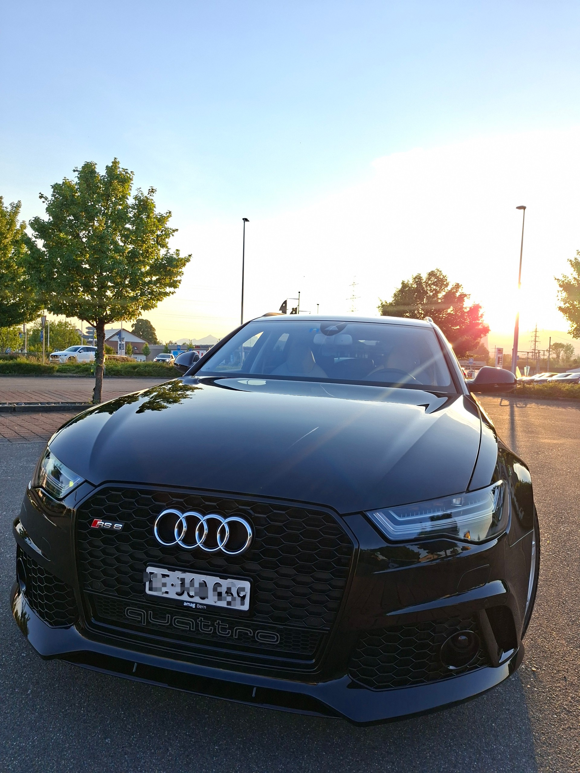 AUDI 4.0 V8 TFSI quattro T-Tronic-image-1