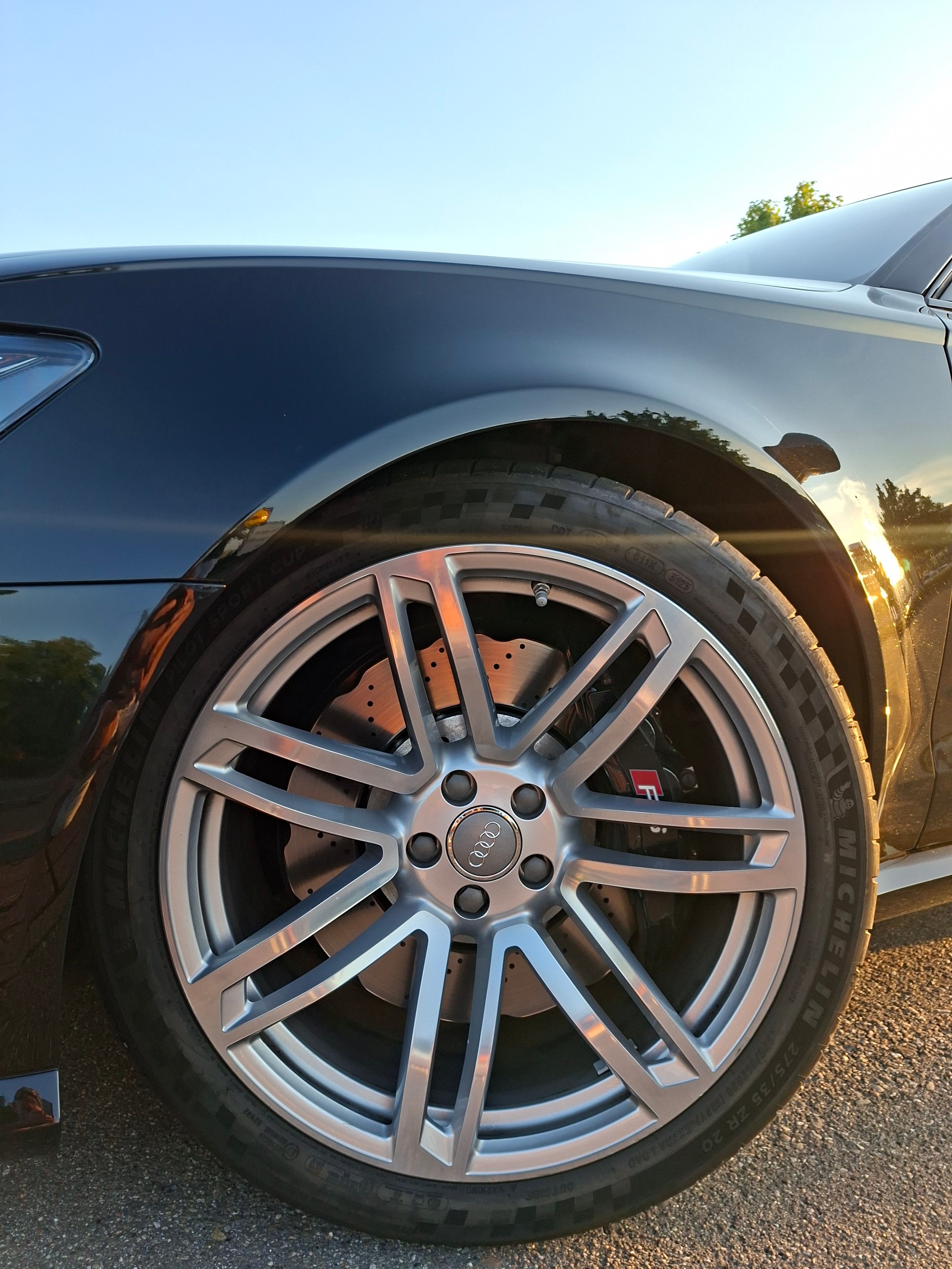 AUDI 4.0 V8 TFSI quattro T-Tronic-image-3