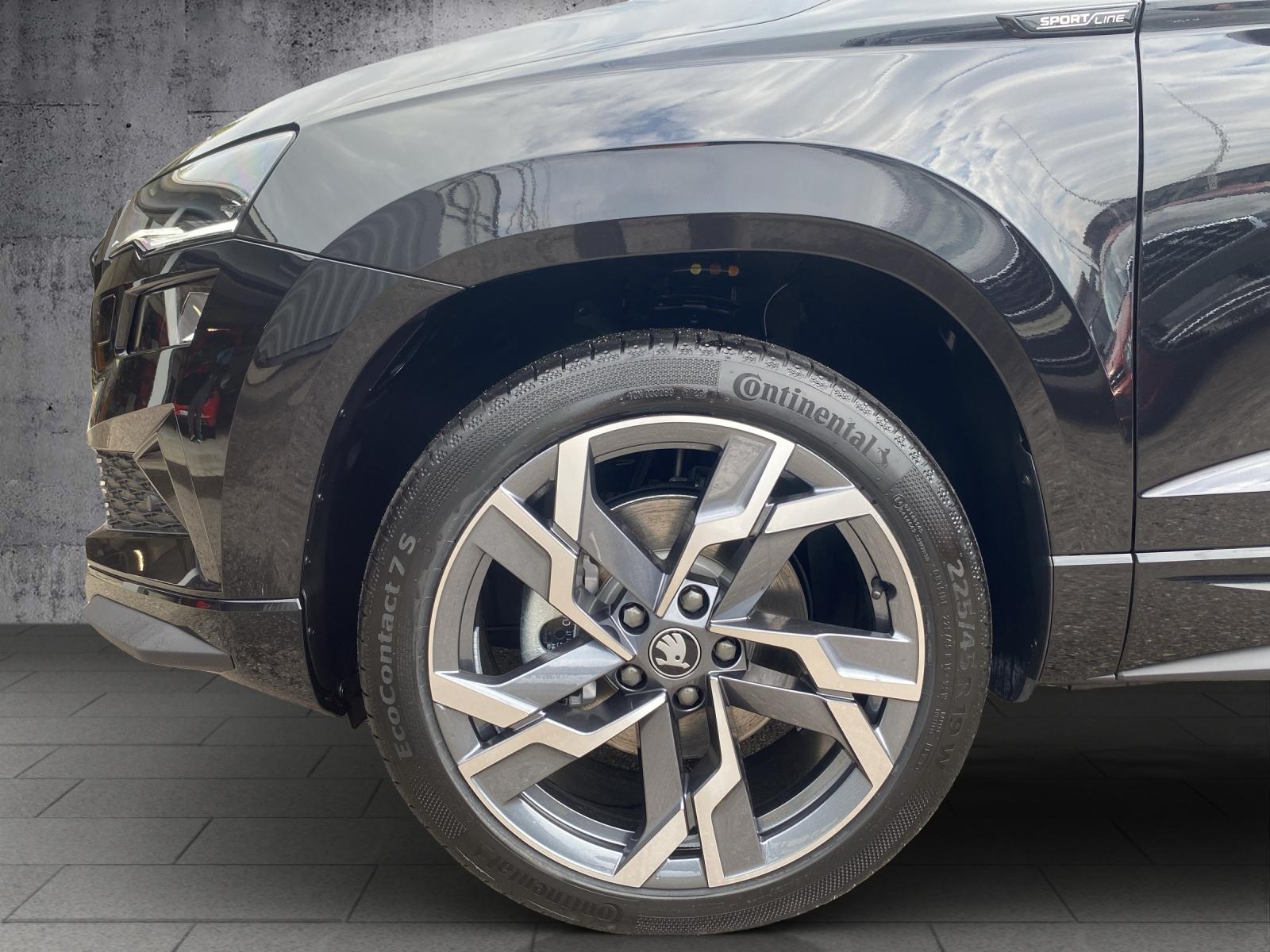 SKODA Karoq 2.0 TSI SportLine 4x4 DSG-image-4